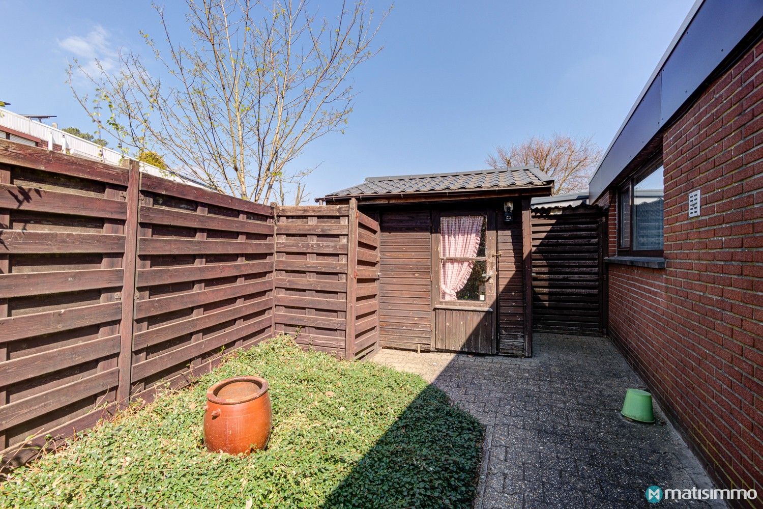 VERZORGDE WONING MET 3 SLAAPKAMERS, GARAGE EN TUIN NABIJ CENTRUM GENK foto 31