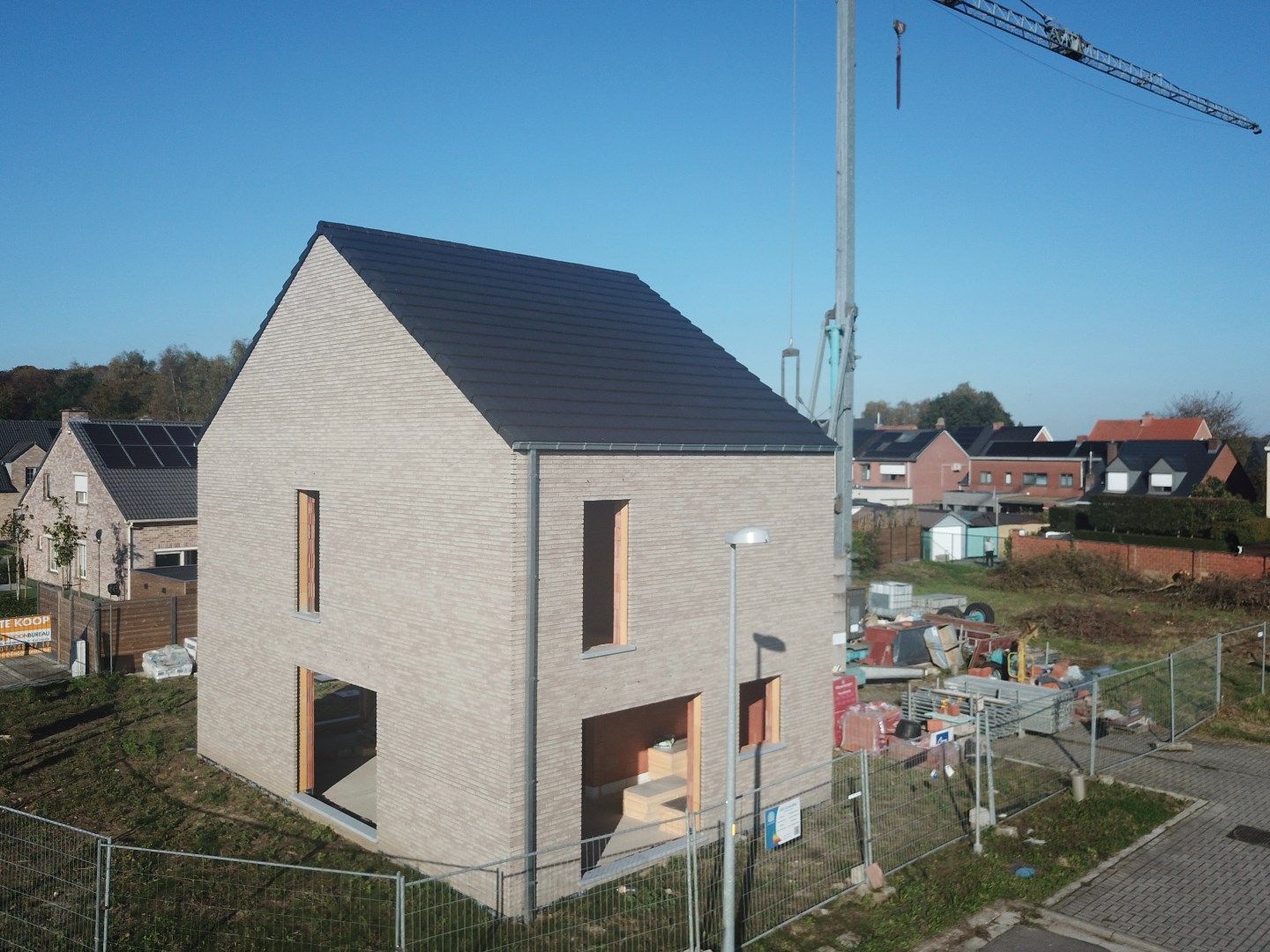 Te koop in Waasmunster: Moderne villa met vier slaapkamers foto 4