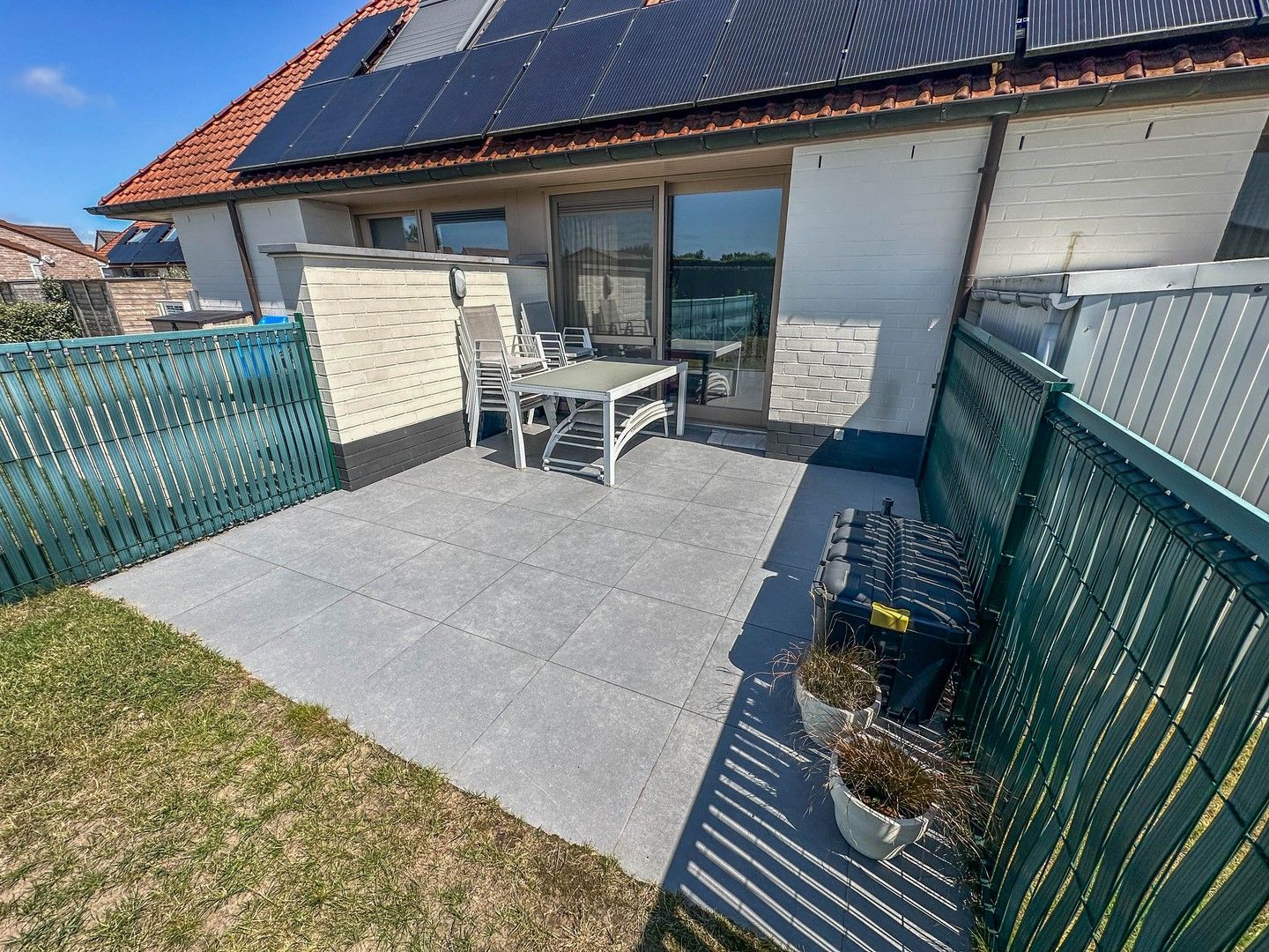 Volledig gerenoveerde vakantiewoning met zonnig terras, tuin en parking. foto 15