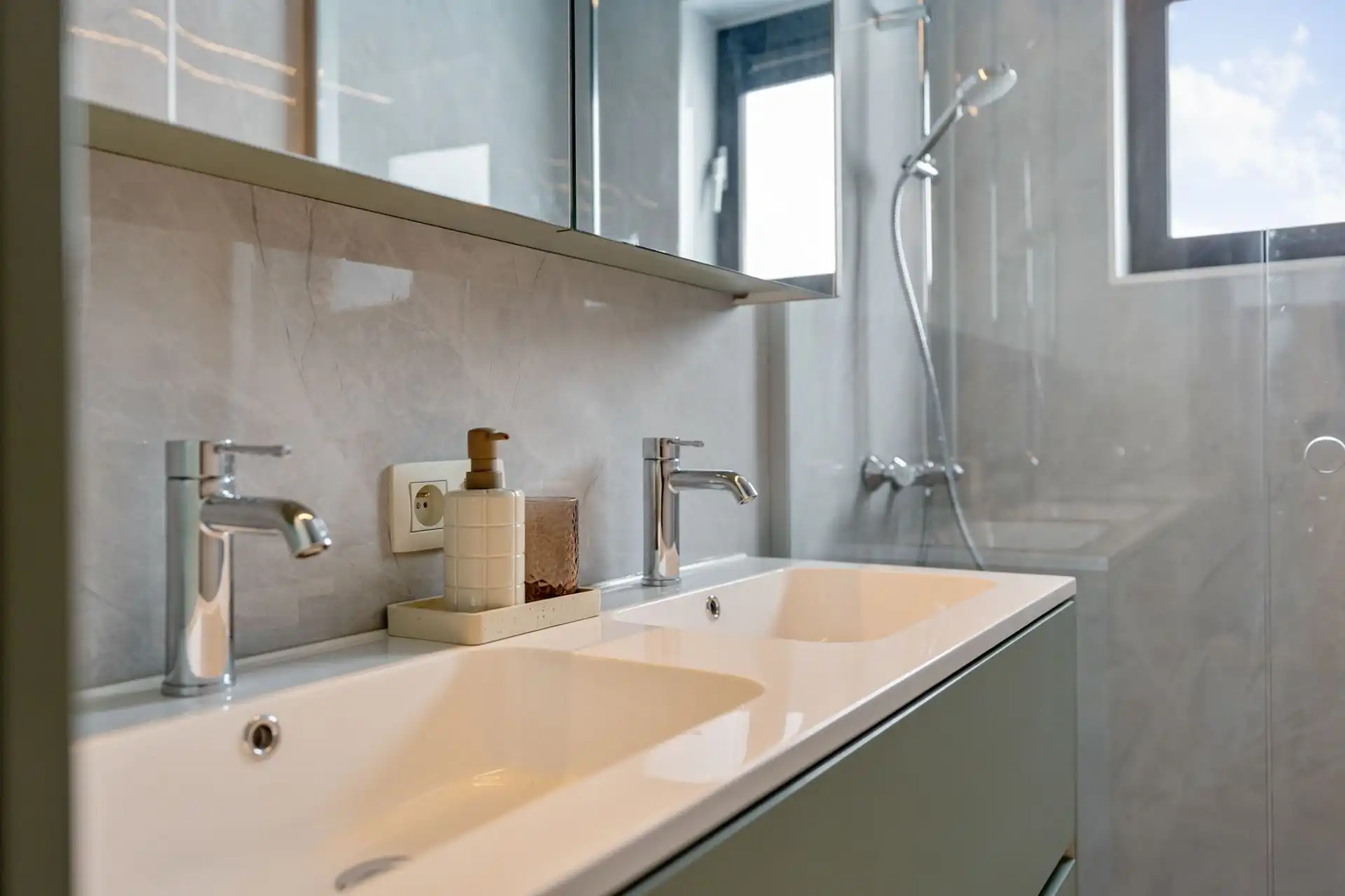 Appartement met 3 slaapkamers, kelderberging en autostaanplaats foto 22