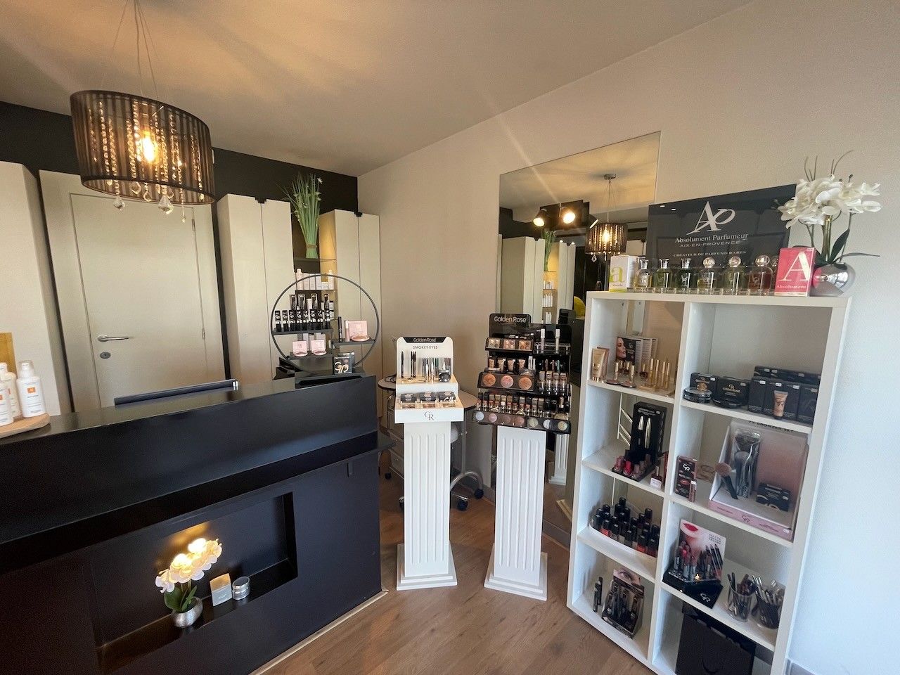 Genk, Landwaartslaan 7A: Instapklaar handelspand van 43 m² – Ideaal voor zelfstandig beroep of kleine handelszaak. foto 5