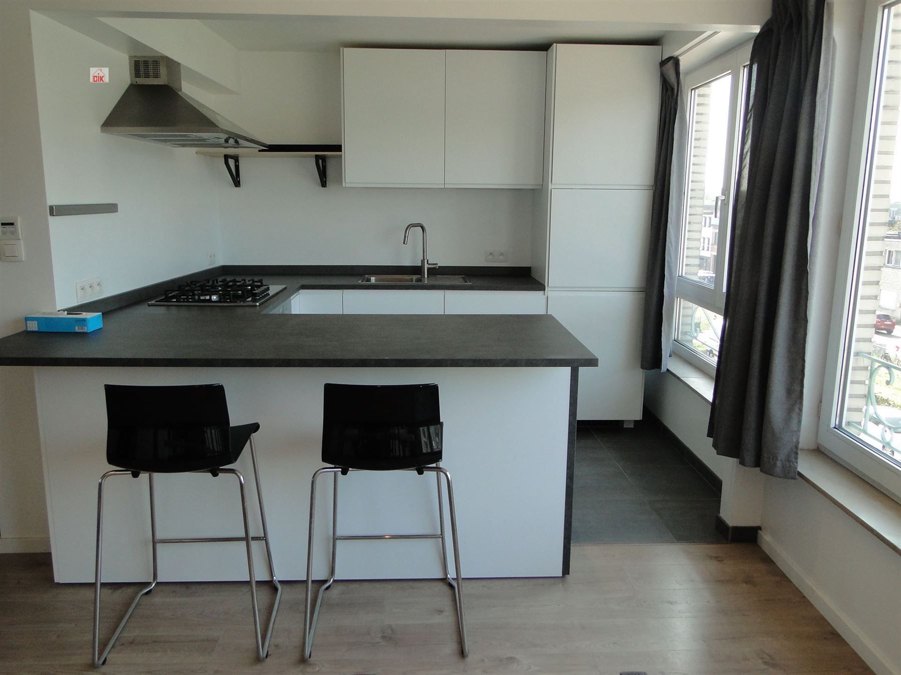 3° verdieping links + autostaanplaats nr 3 L foto 3