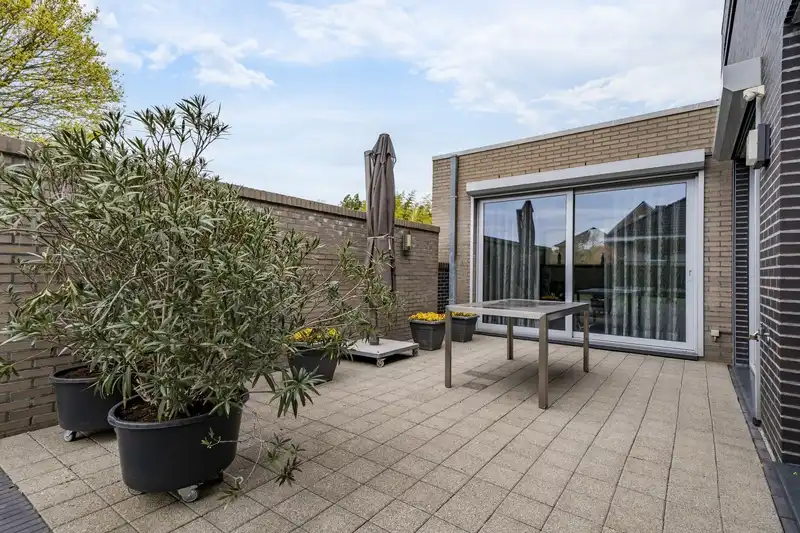 Moderne gezinswoning met 3 slaapkamers nabij de Nederlandse grens foto 12