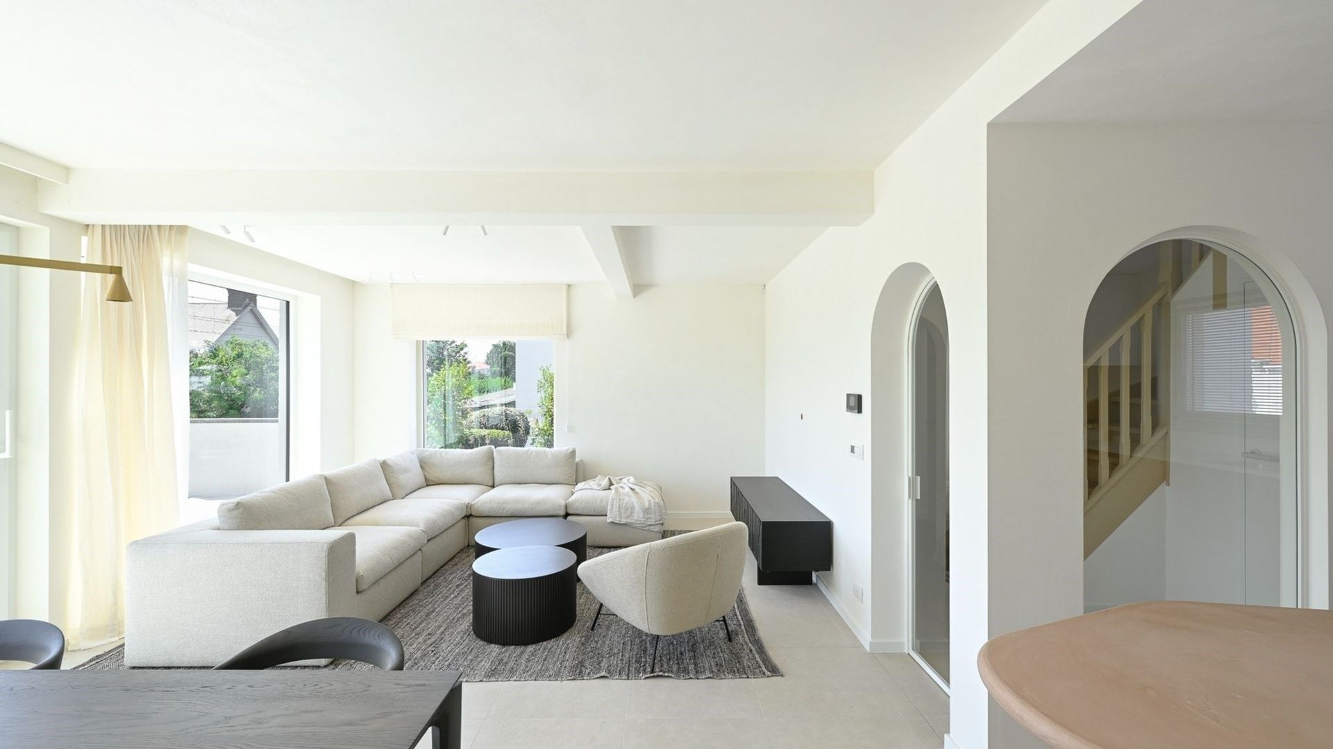 Vernieuwde stijlvolle koppelwoning op topligging in Duinbergen foto 6