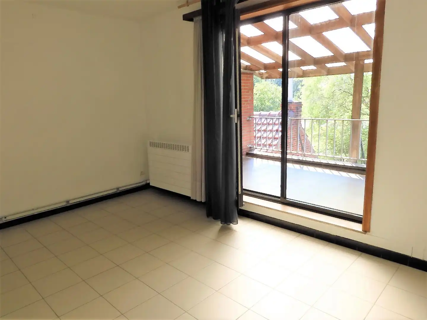 Aangenaam éénslaapkamerappartement met terras en privatieve garagebox foto 8