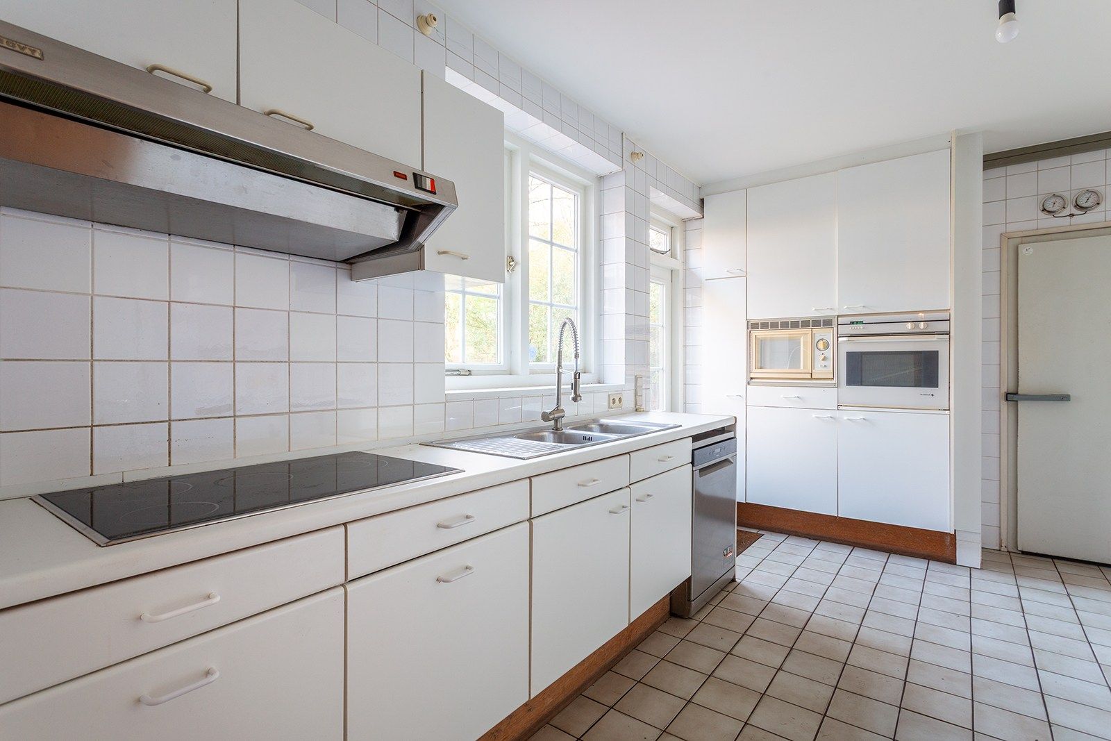 Villa met vergezicht en zwembad in Brasschaat foto 21