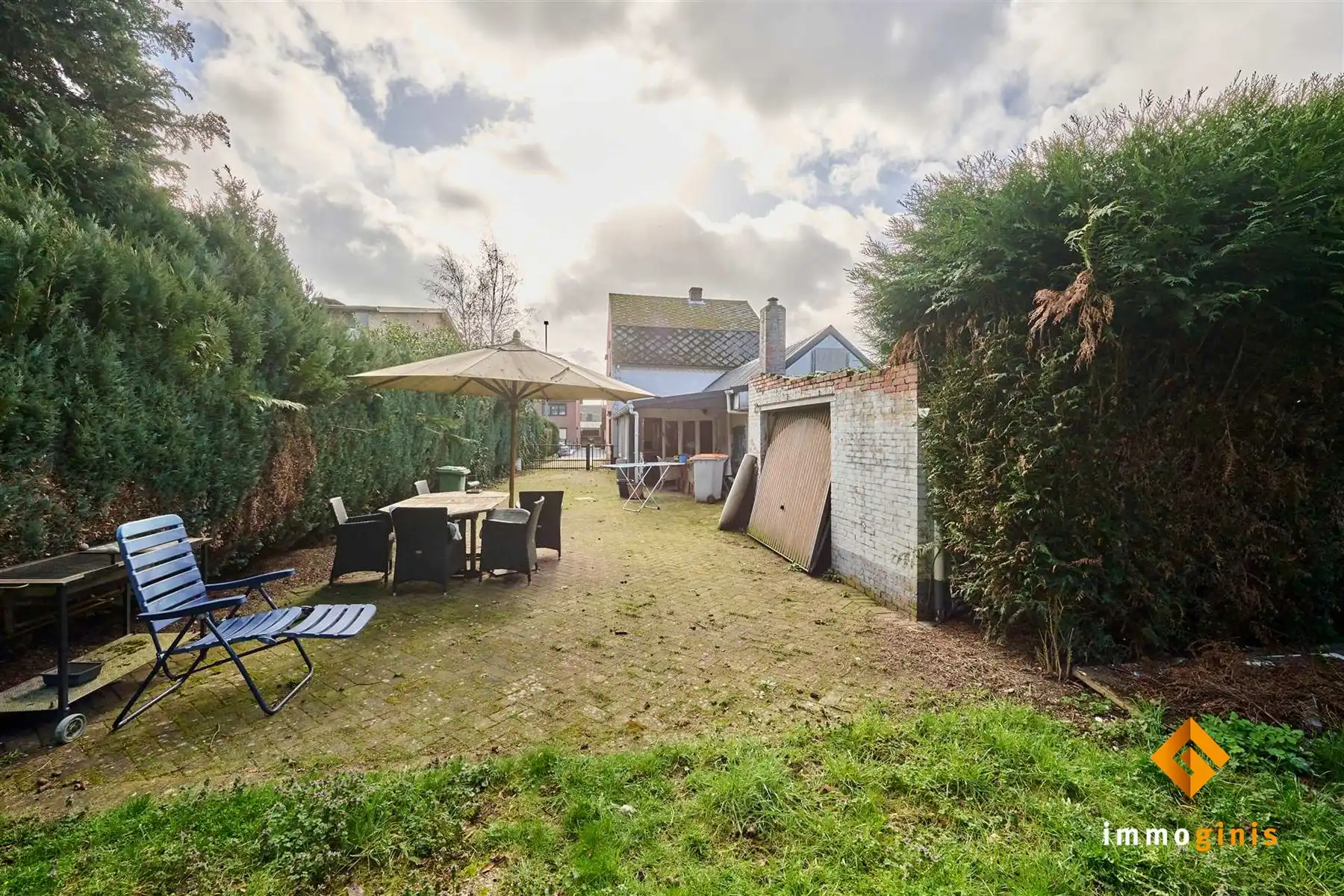 Knusse, te renoveren woning met 3 slaapkamers op een ruim perceel van 8a62ca! foto 16