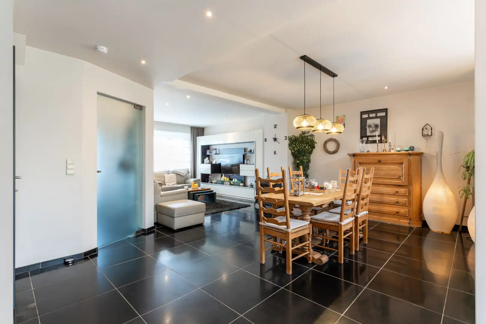 Energiezuinige woning met 5 slpk, tuin en garage foto 5