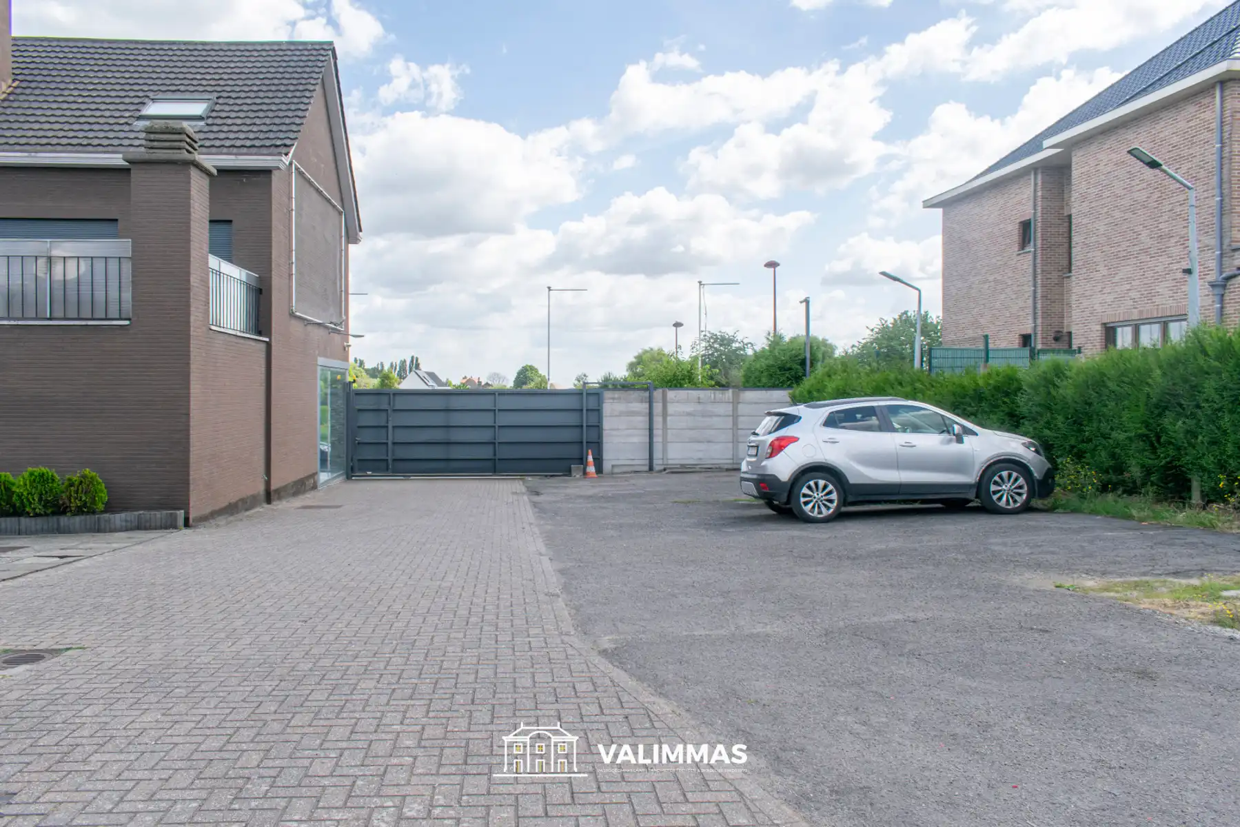 Handelsruimte / showroom met opslagplaats en parking... foto 8
