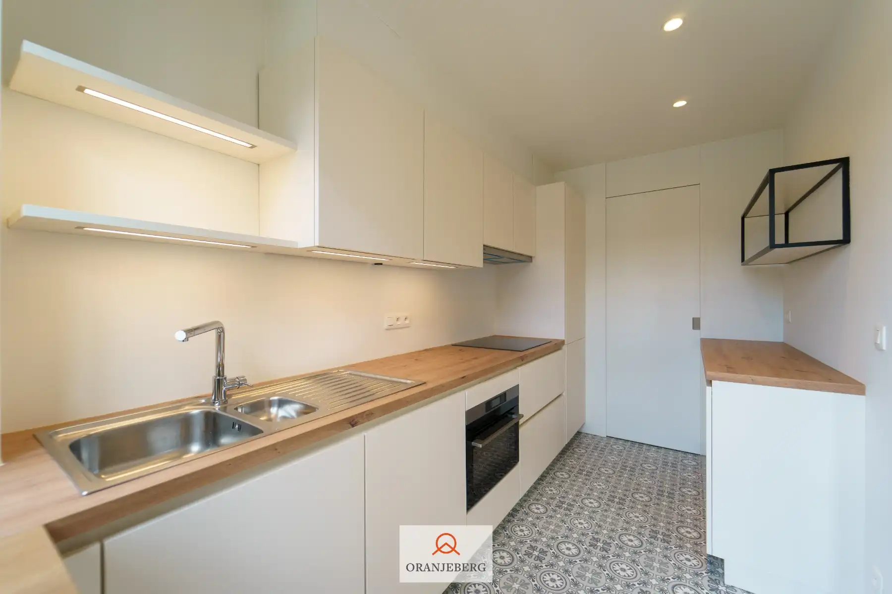 Prachtig gerenoveerd appartement in centrum Gent foto 4