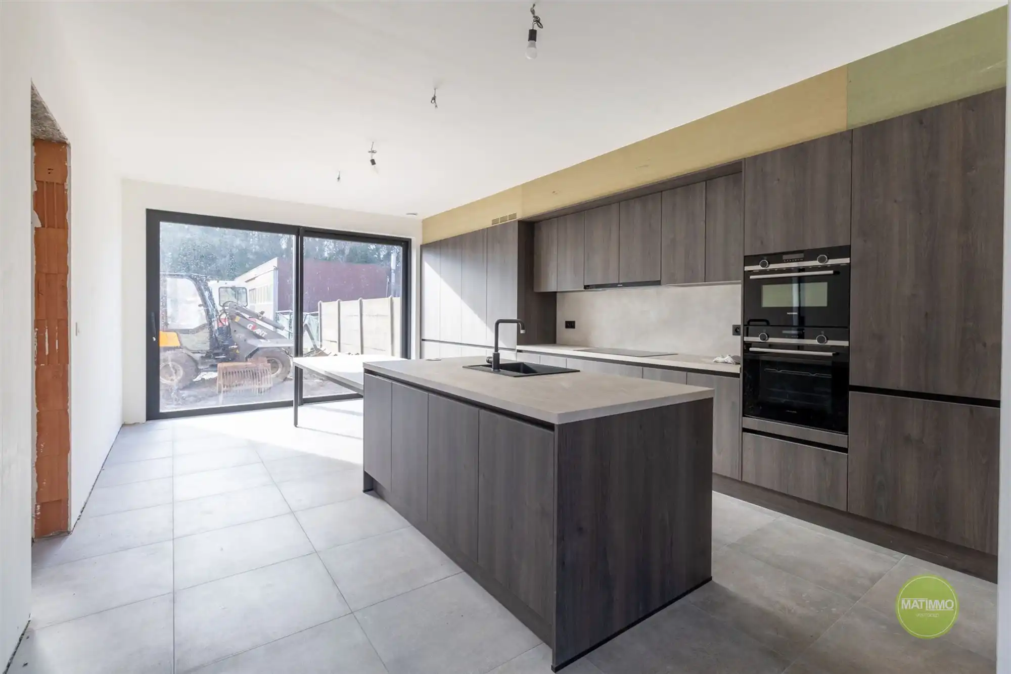 Nieuwbouwwoning met 4/5 slaapkamers te Mol foto 3