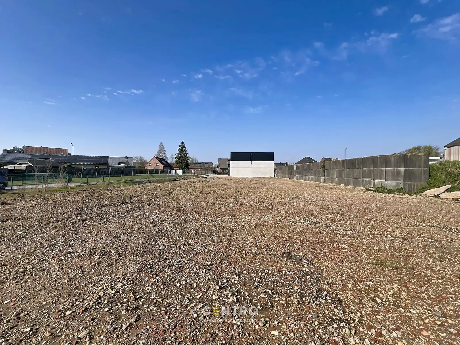 Braakliggende grond voor de bouw van MAGAZIJN(EN) mét of zonder woning. Géén bouwverplichting! foto 7