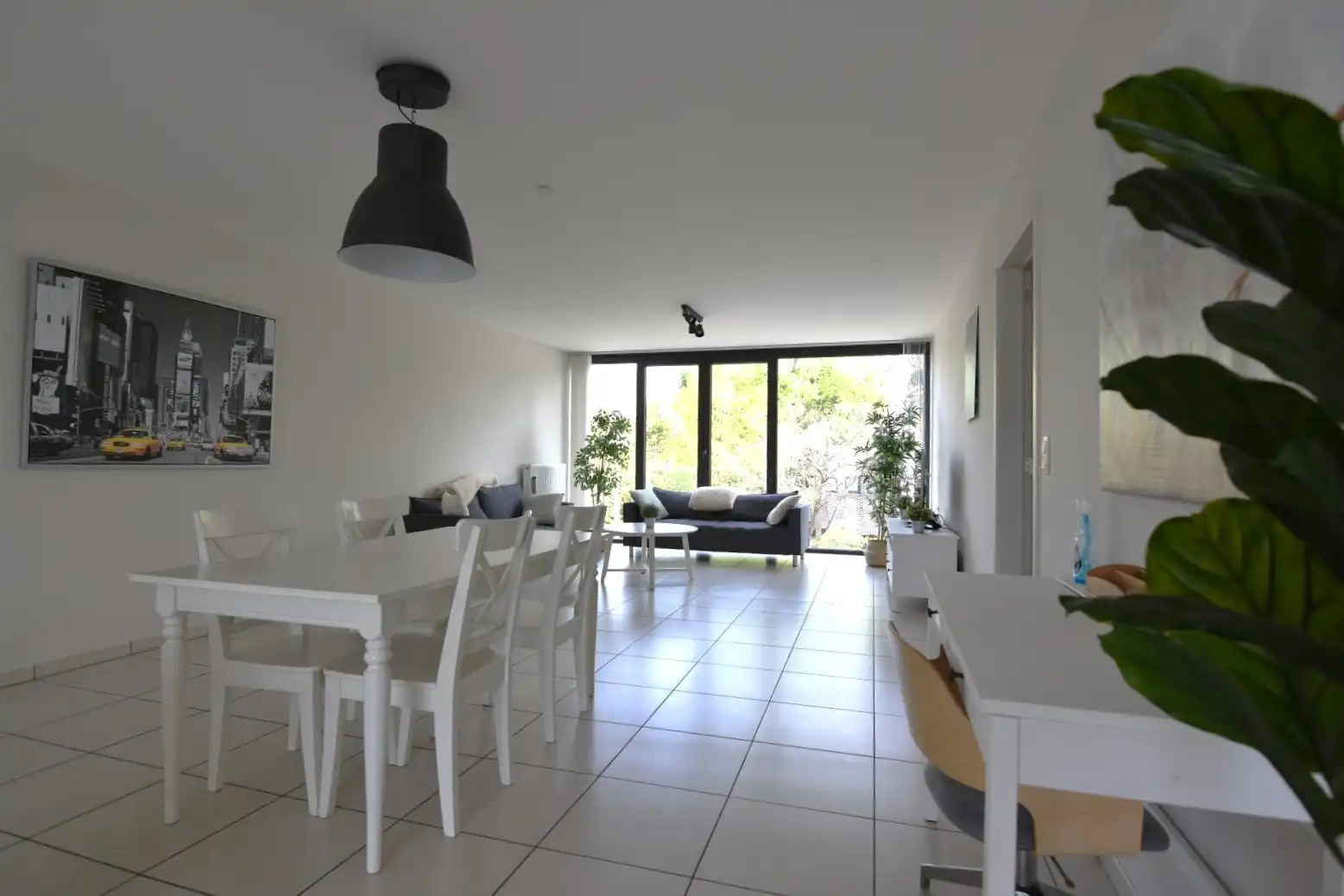Lichtrijk en ruim 3-slpk appartement in Rumbeke foto 4