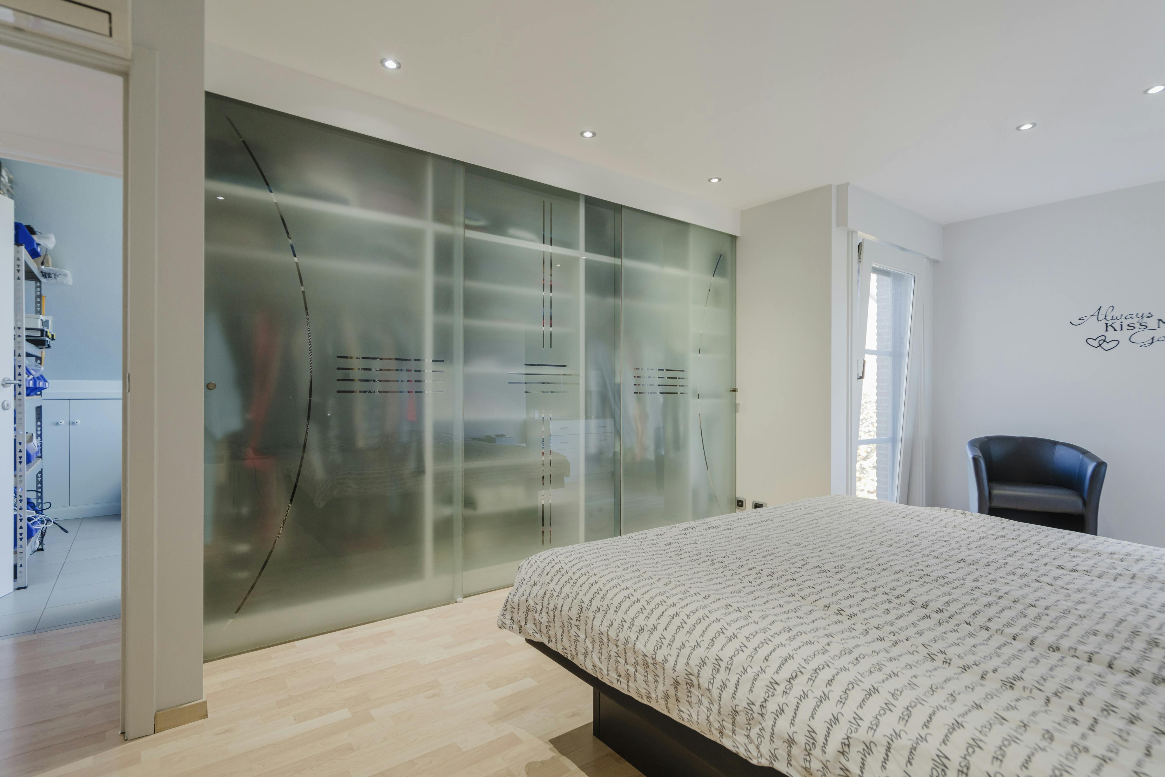 Ruime villa met 6 kamers te koop in Sint-Eloois-Vijve foto 17