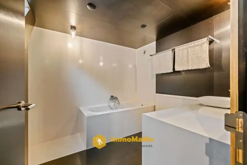 INSTAPKLARE GEZINSWONING MET 3 SLAAPKAMERS EN GROENE TUIN TE KOOP IN WACHTEBEKE foto 14