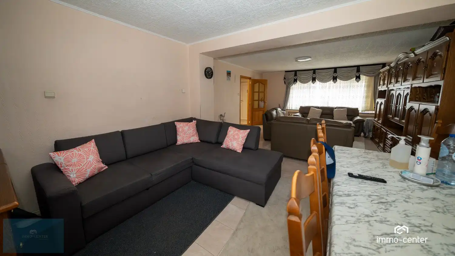 🏡 Gesloten woning met 6 slaapkamers en tuin in Genk foto 5