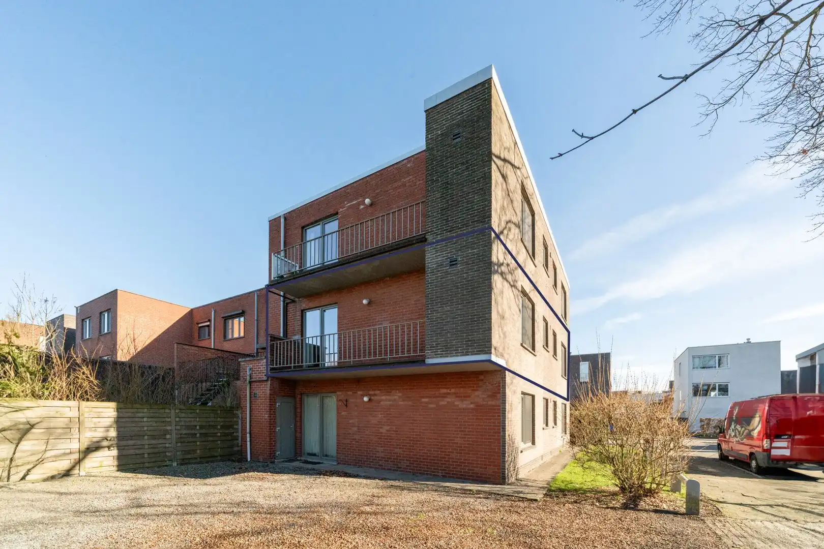 Appartement op de eerste verdieping met 2 slaapkamers en garagebox foto 3