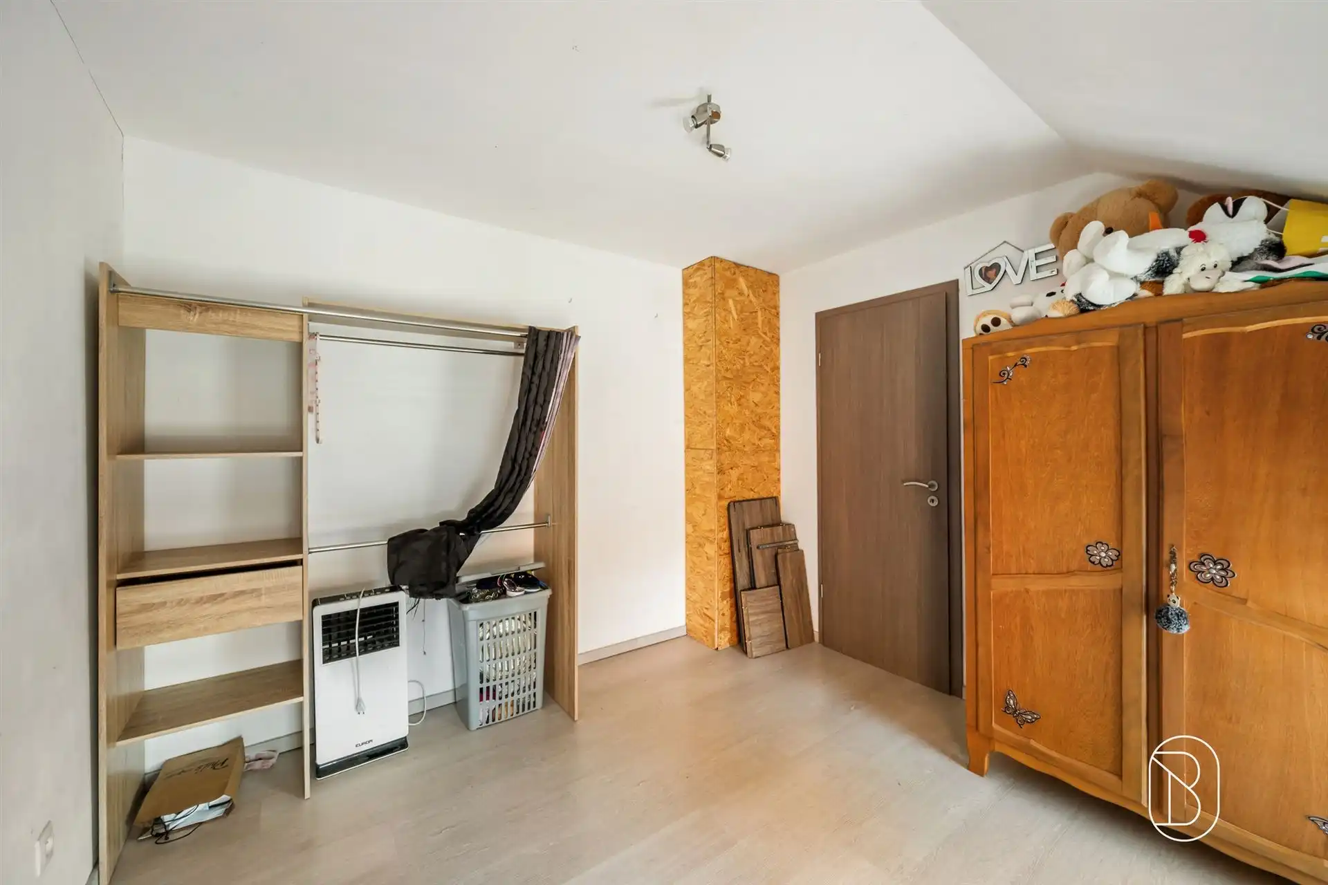 Recente woning (2021) met 4 slpk en zwembad! foto 18