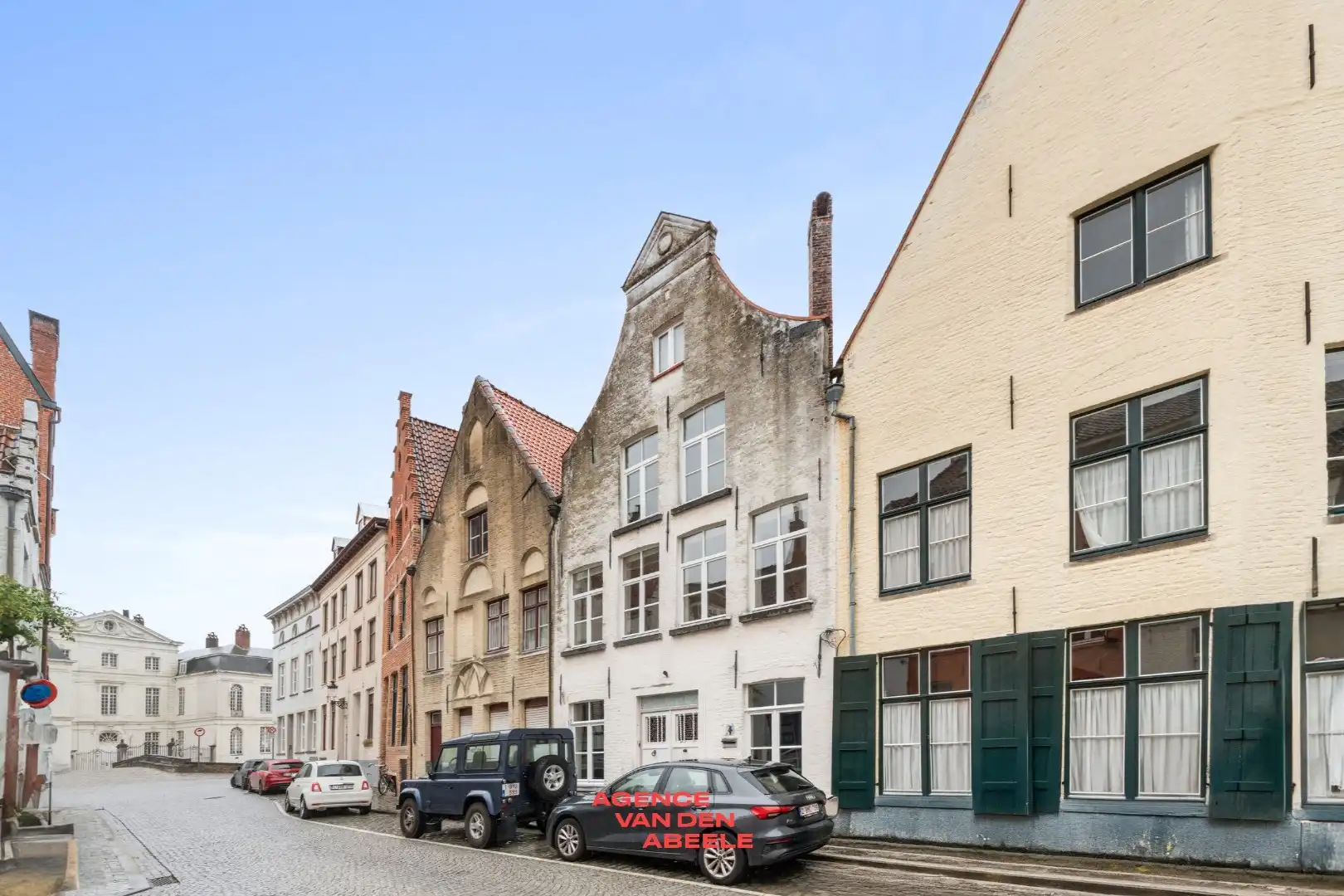 Schitterend gelegen te renoveren woning met 3 slaapkamers  foto 2