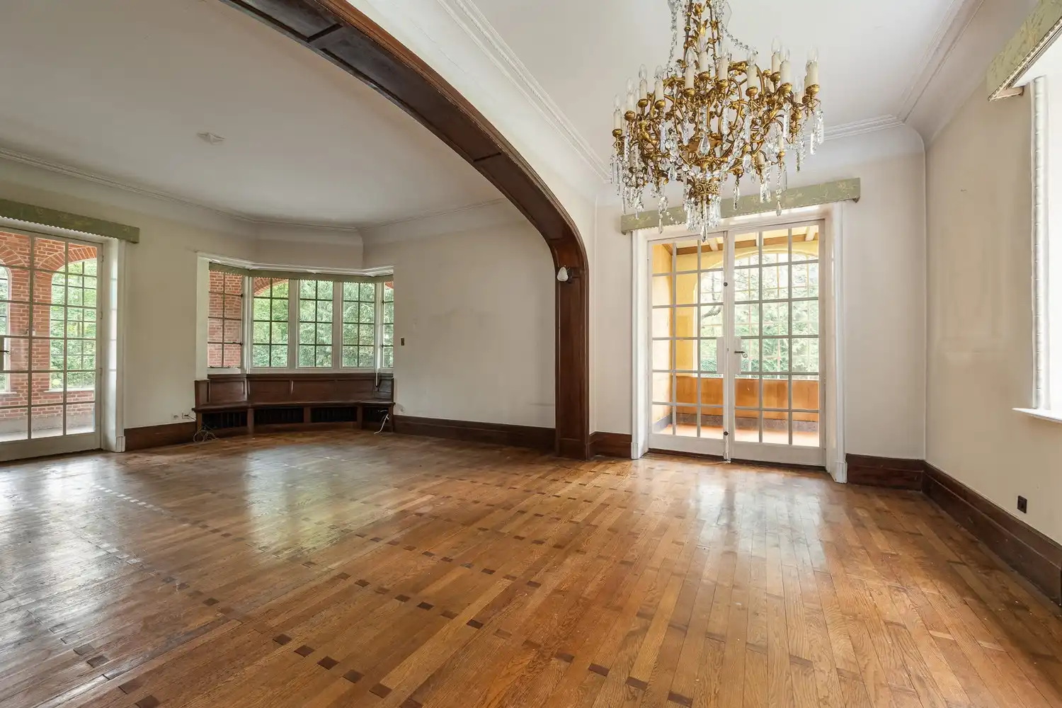 Karaktervolle te renoveren rietgedekte villa op een uitzonderlijk parkdomein van 9127 m² in Vriesdonk foto 13