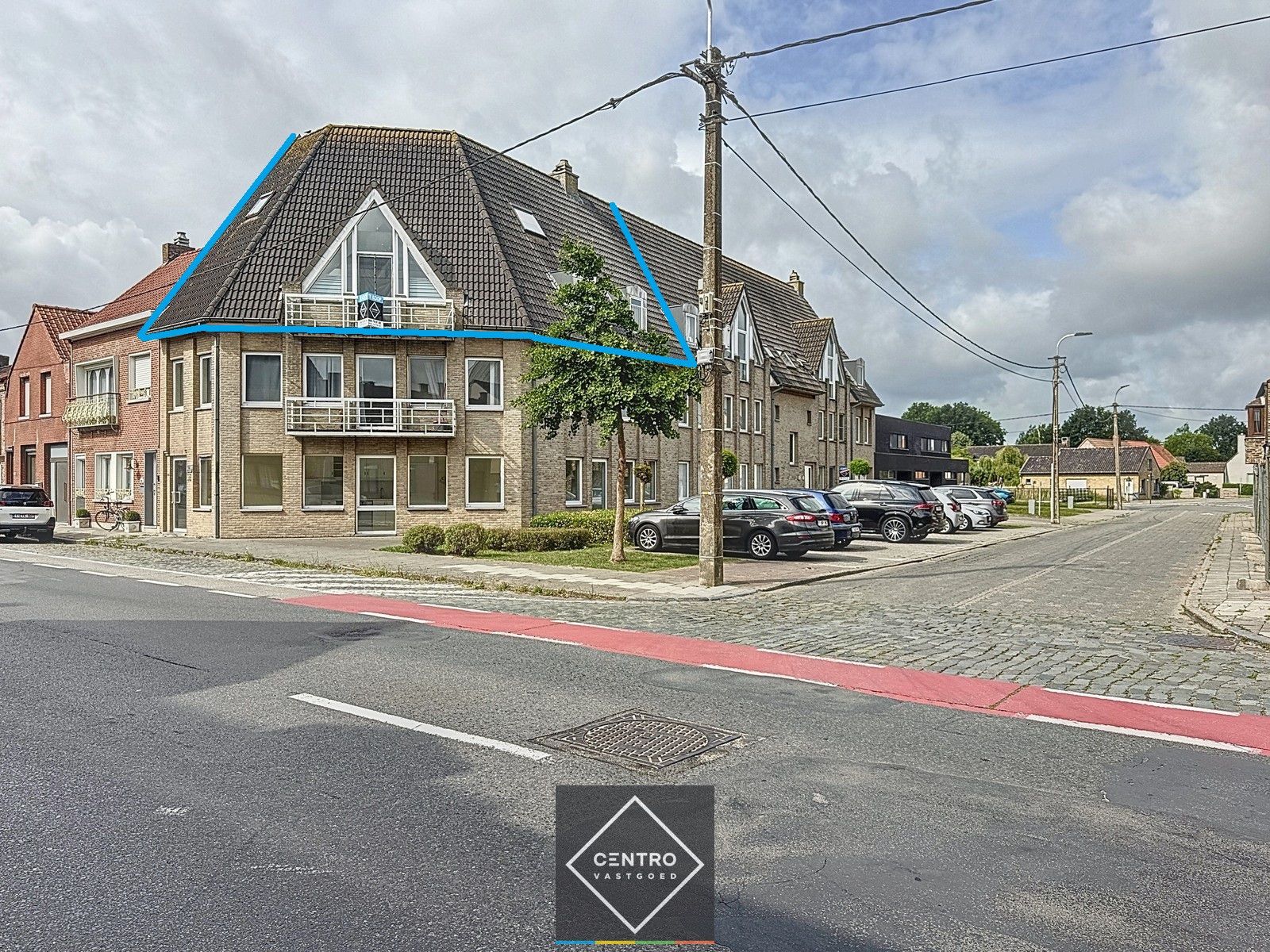 Hoofdfoto van de publicatie: Ruim appartement met 3 slpks én garagebox te Maldegem!