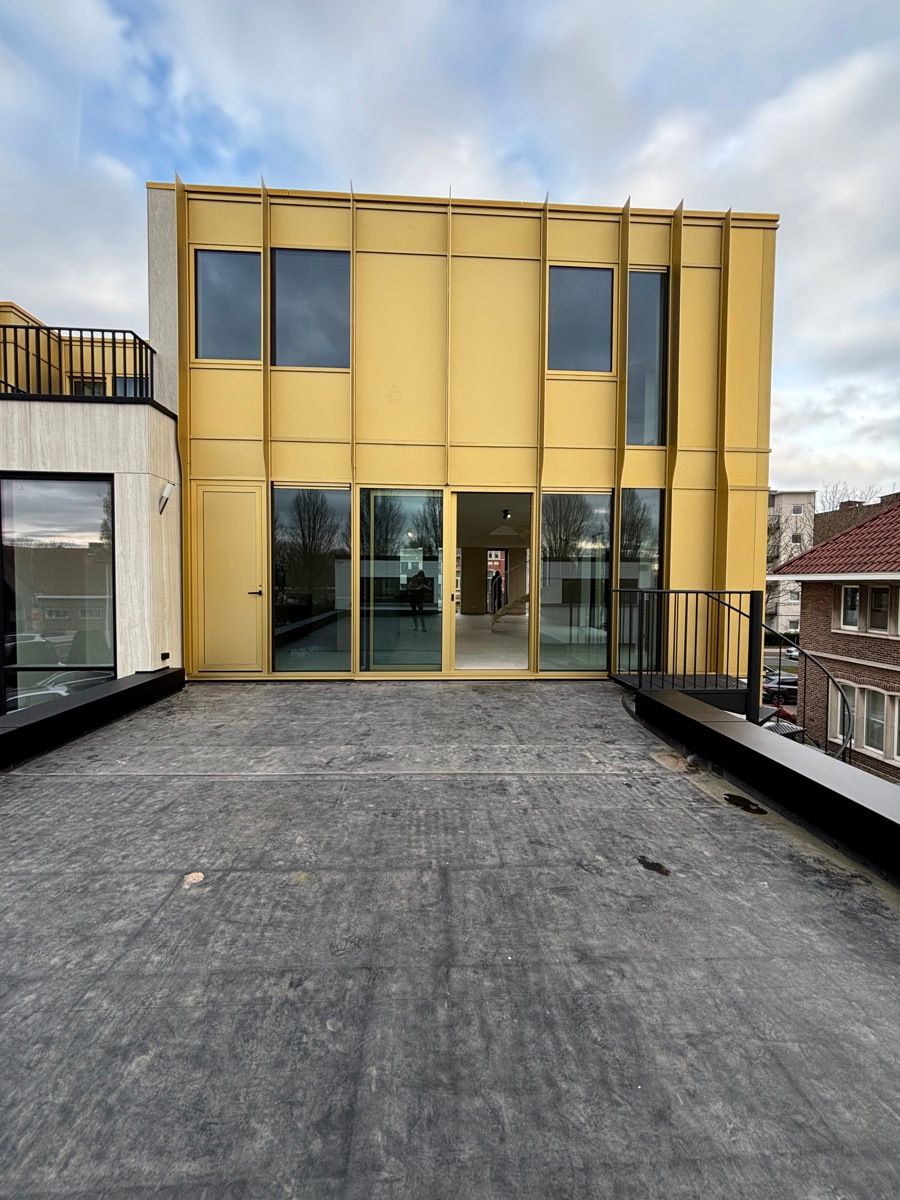 Luxueus nieuwbouw duplex appartement te huur foto 9
