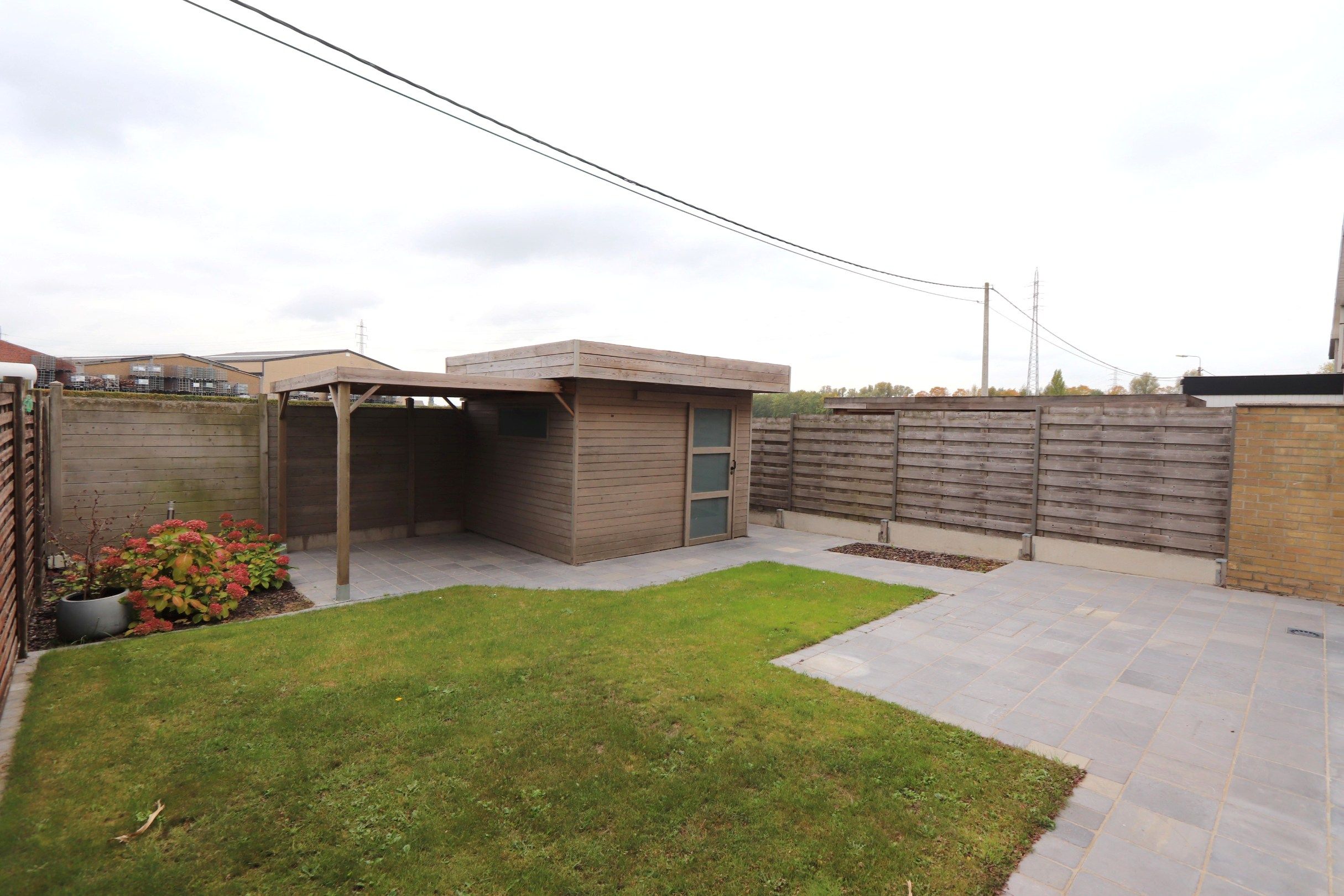 GEZINSWONING MET 4 SLAAPKAMERS EN GARAGE foto 6