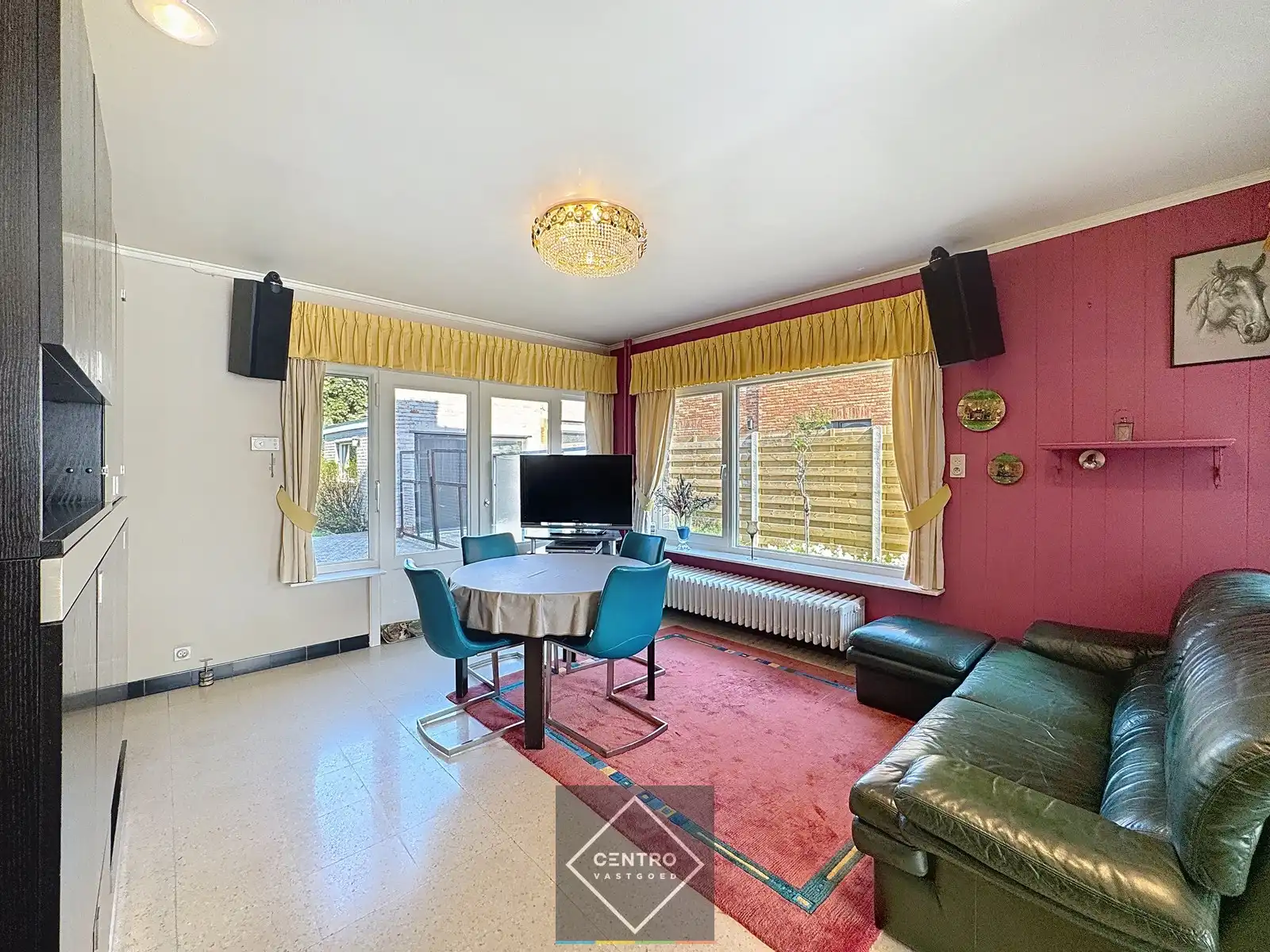 UITERST interessant gelegen woning te Sint-Andries! foto 4