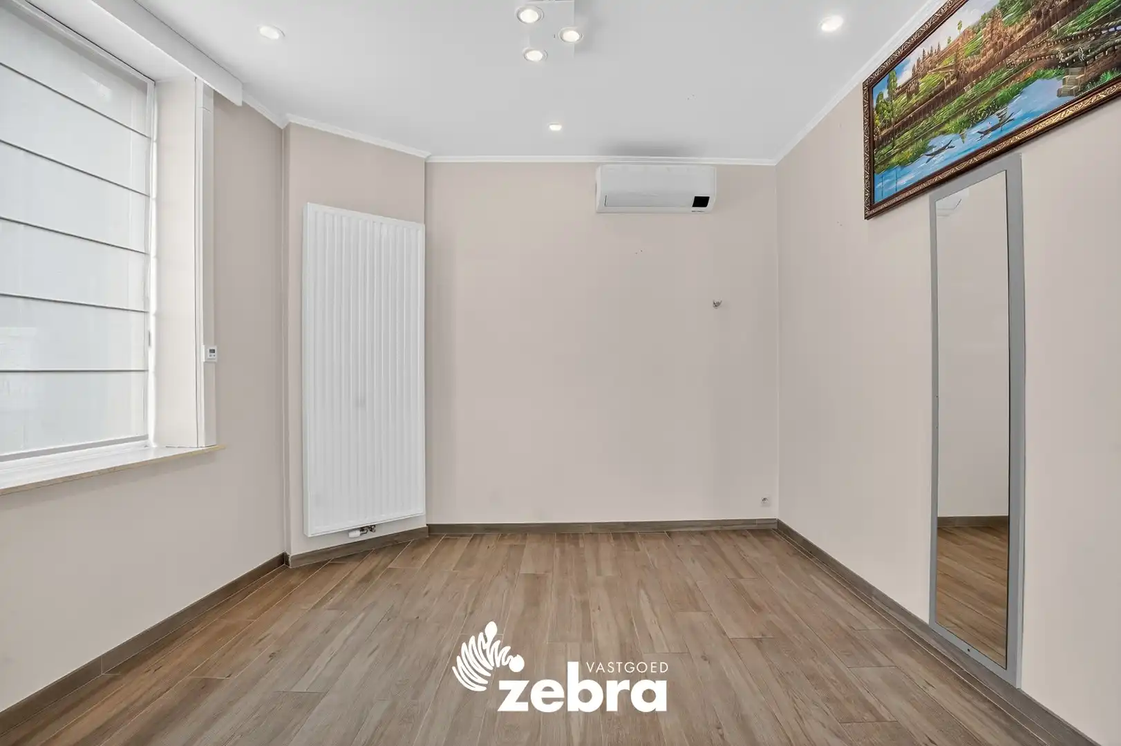 Ruime, instapklare woning met 5 slaapkamers en dubbele garage te Koolskamp! foto 13