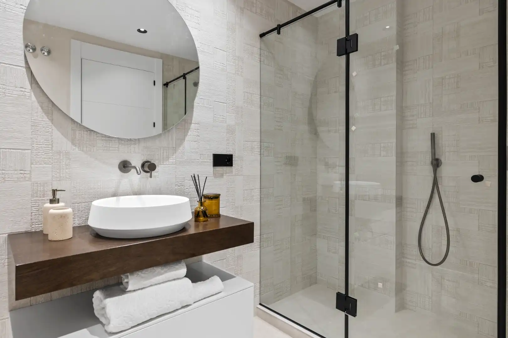 VOLLEDIG GERENOVEERDE DUPLEX PENTHOUSE IN NUEVA ANDALUCIA: TOPLOCATIE foto 12