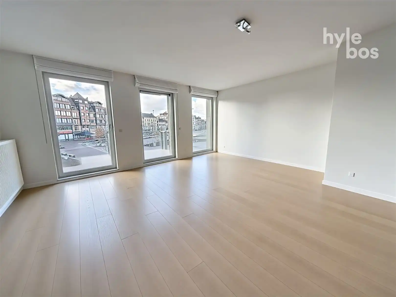 Luxueus appartement met zicht op Grote Markt foto 2