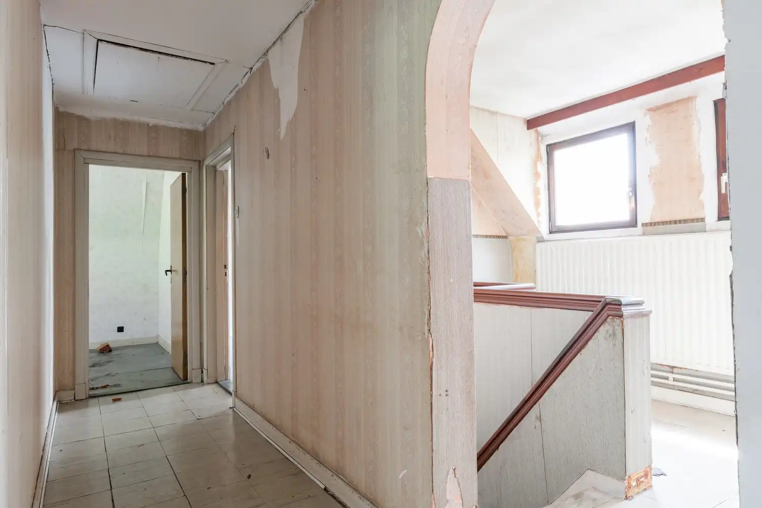Ruime multifunctionele woning met een toonzaal en een schitterend perceel van 1108 m²! foto 35