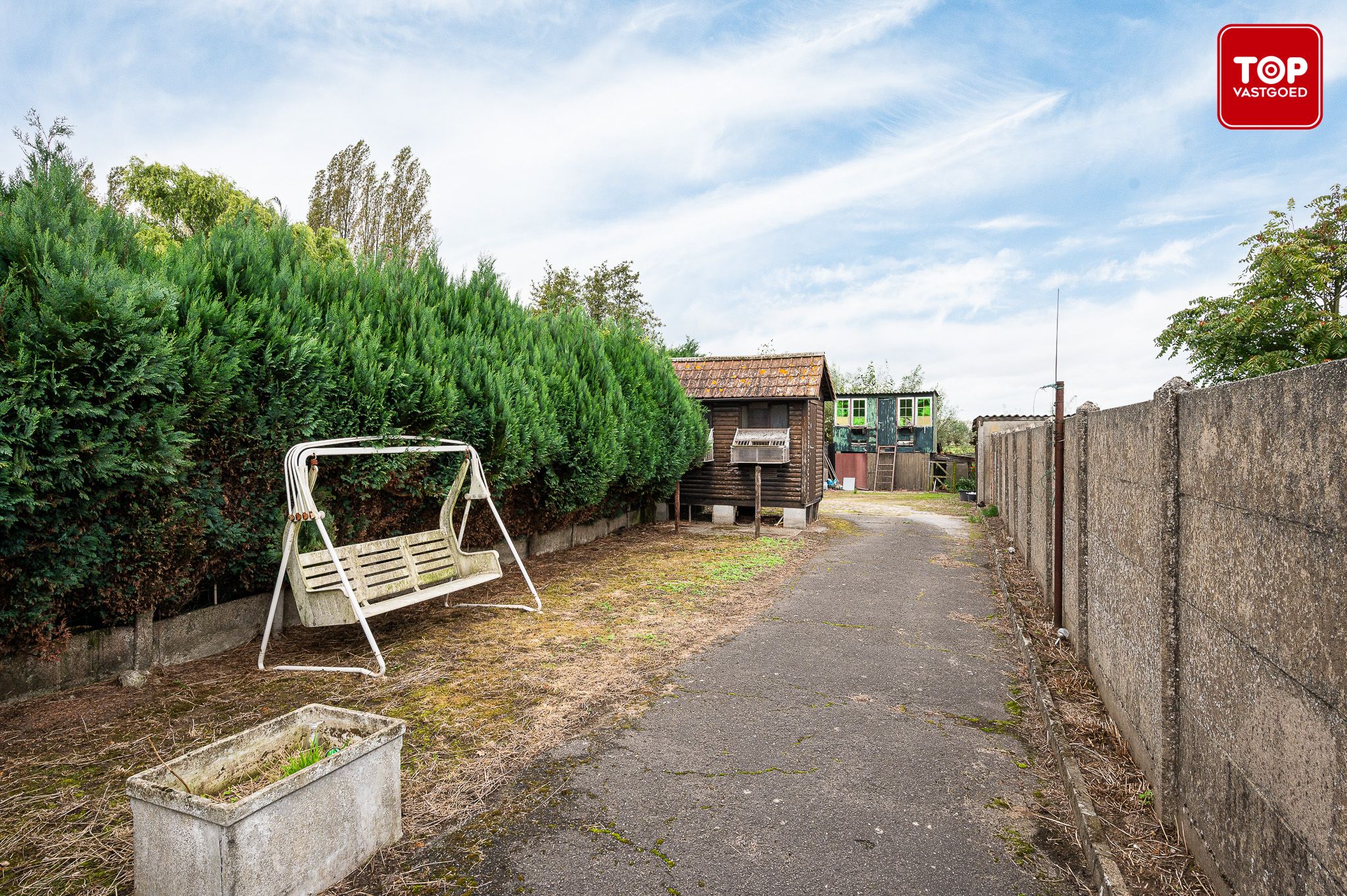 Te renoveren woning met 4 slaapkamers op perceel grond van 1605m² foto 26