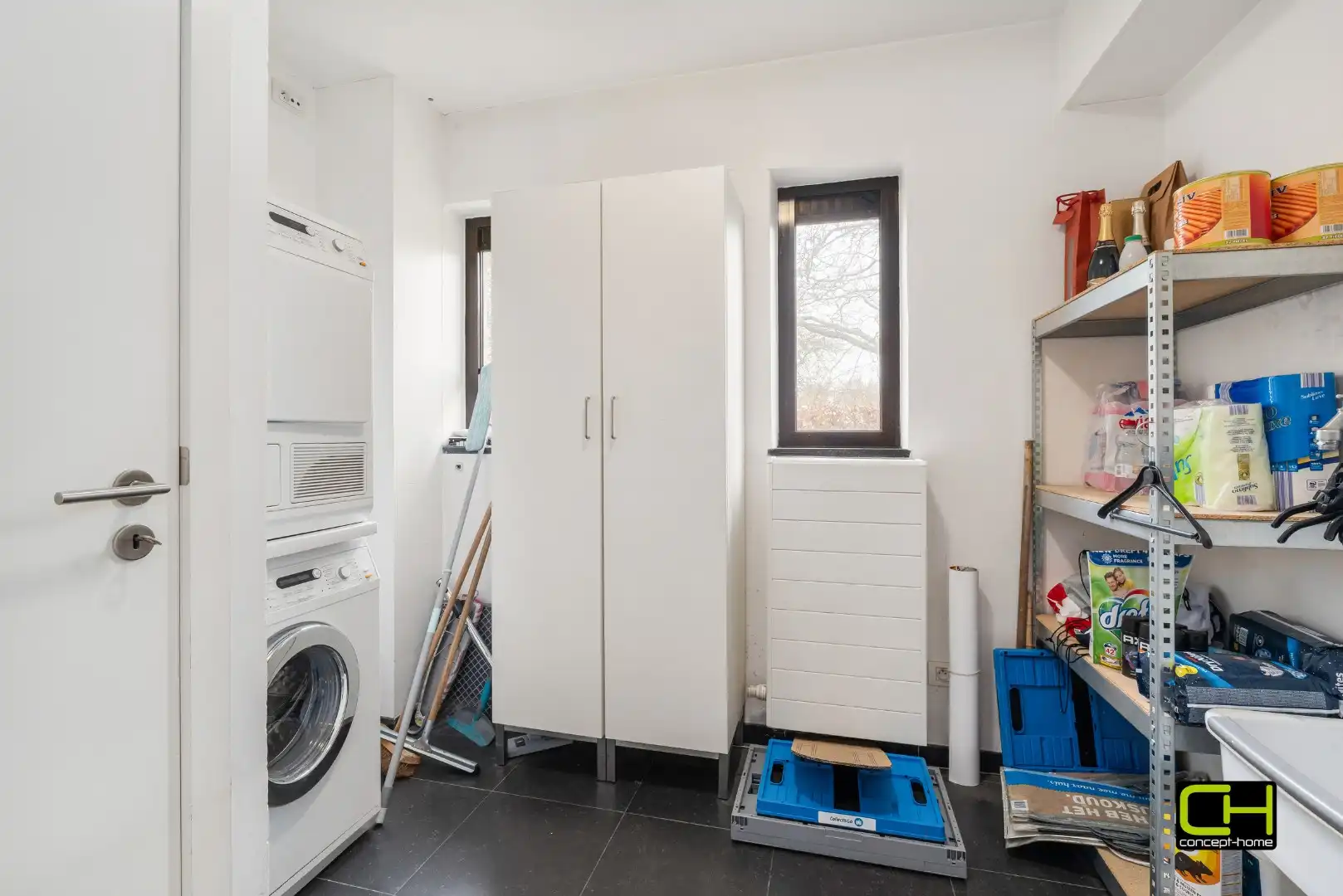 Ruime woning op een perceel van 4.949 m² te koop in Lievegem foto 12