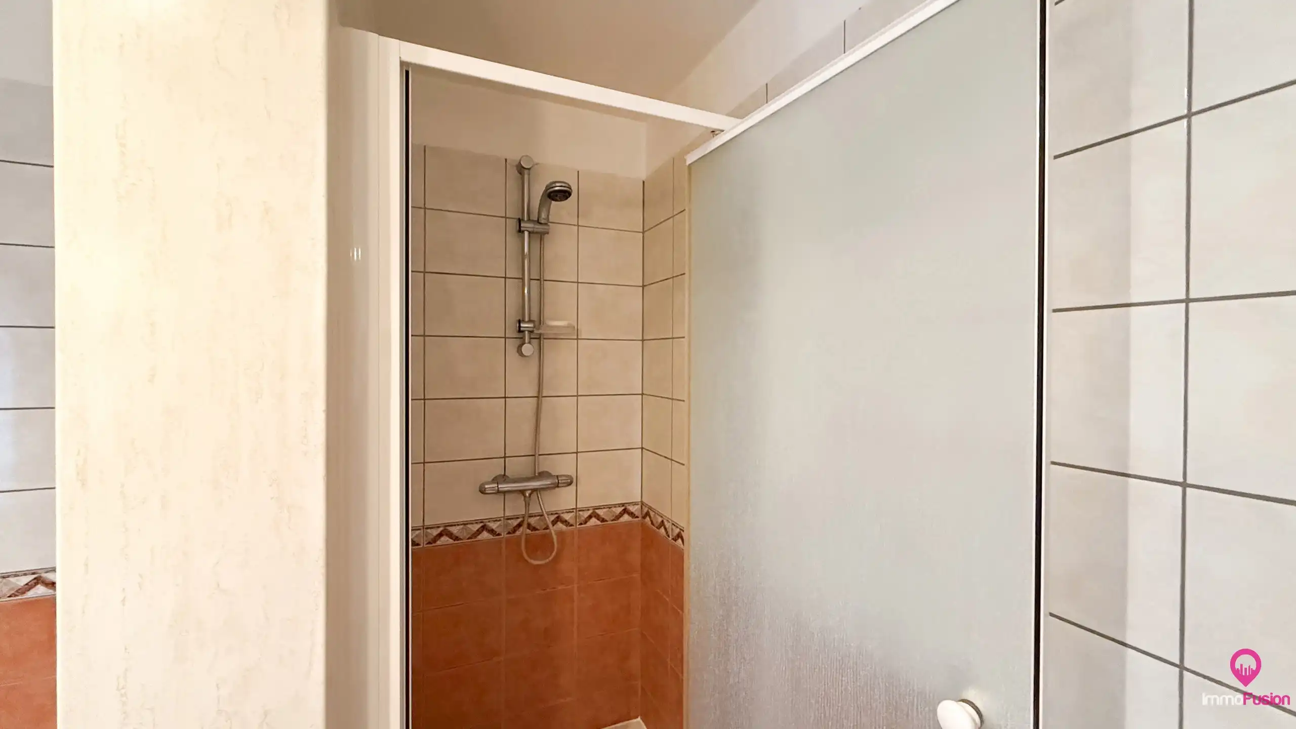 Ruime gelijkvloerse woning met zolderruimte in Houthalen! foto 20