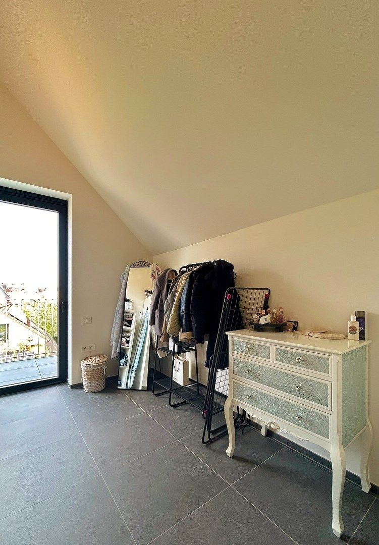 Volledig vernieuwd appartement met terras in Ieper centrum foto 8