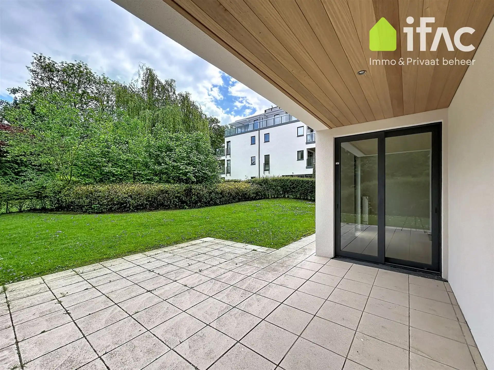 Exclusief gelijkvloers appartement met 2sk en privé tuin foto 20
