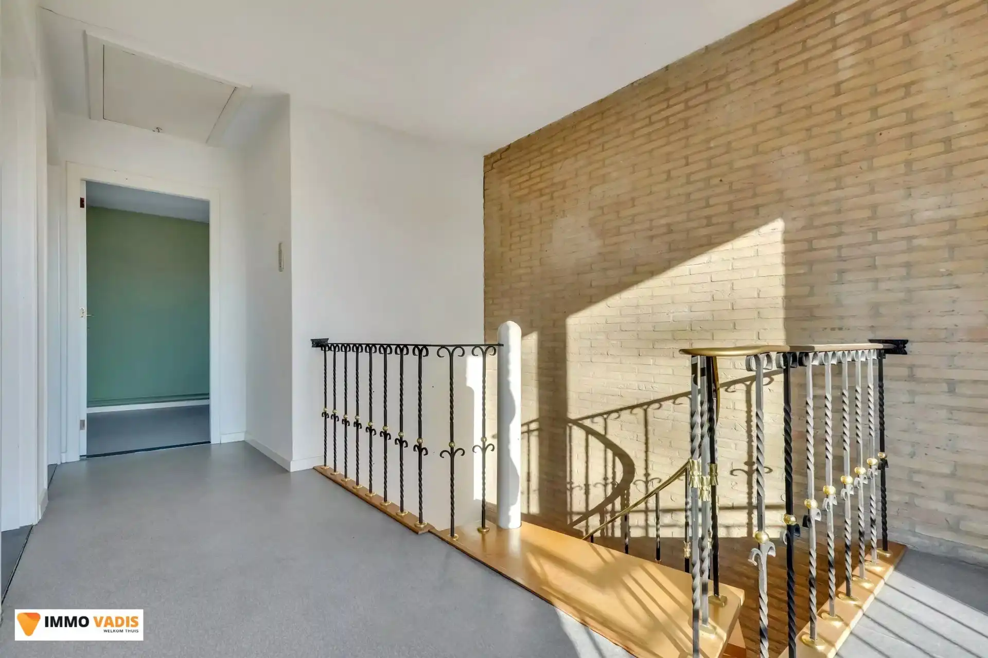 Veelzijdige vrijstaande woning met extra appartement foto 12