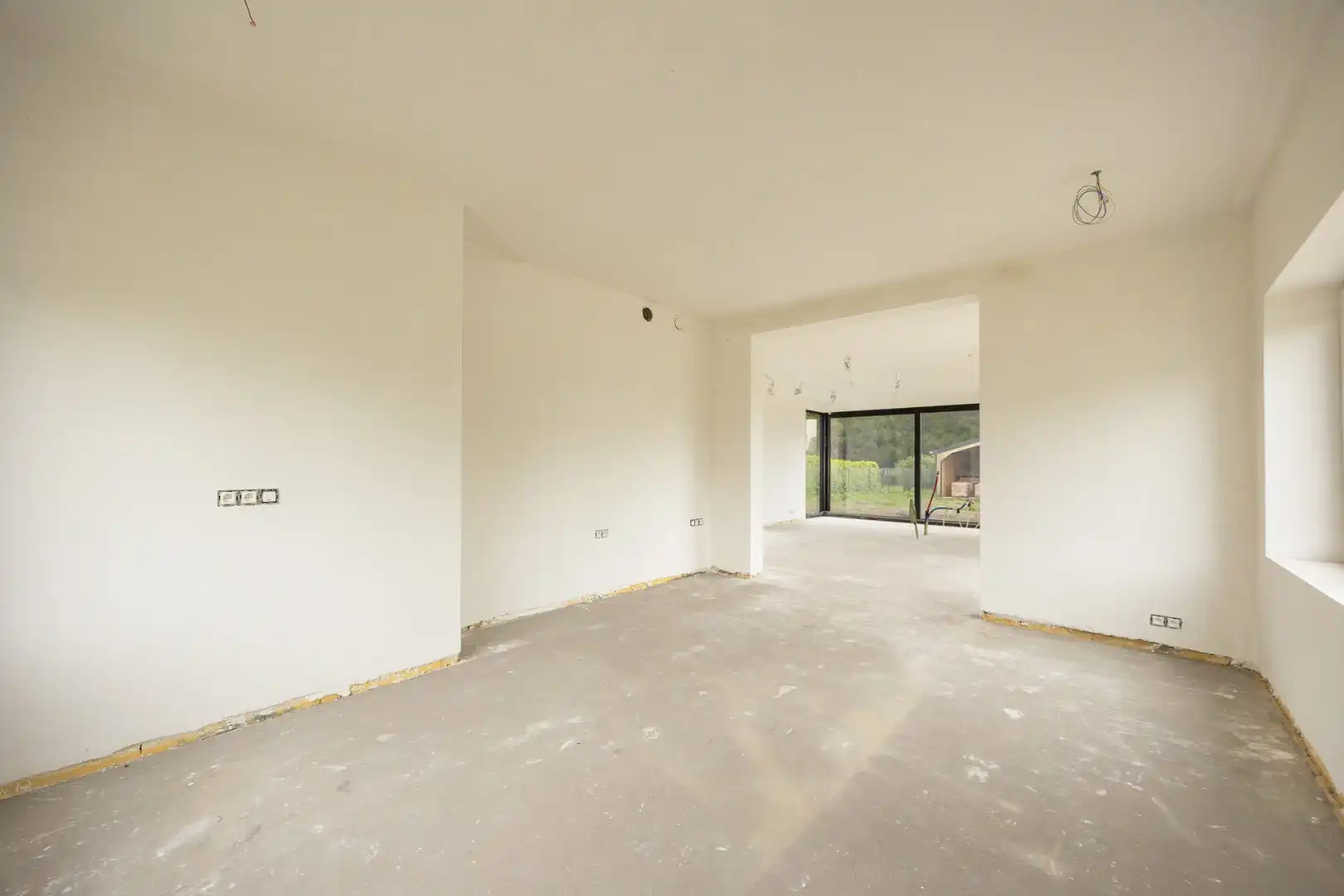 Vernieuwbouwwoning met ruim nieuwbouwmagazijn van 155 m² foto 15
