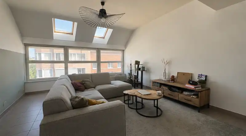 Ruim duplexappartement met 2 slaapkamers op toplocatie aan Sint-Jacobs foto 2