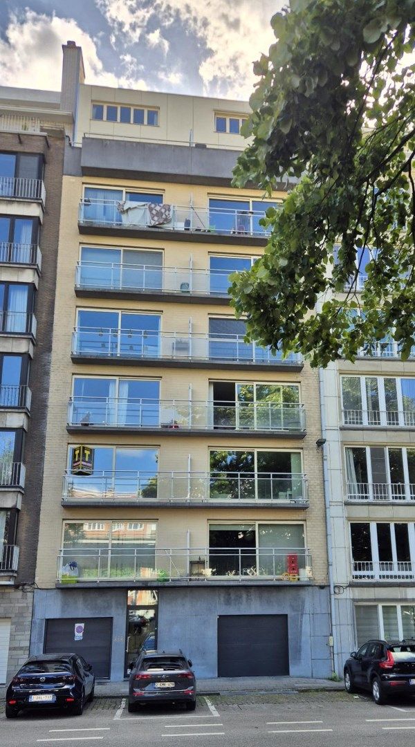 Instapklaar appartement te Gent! foto 10
