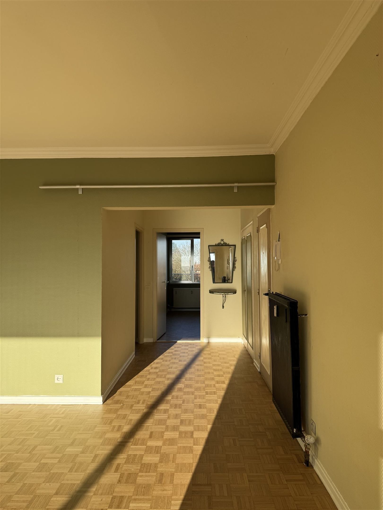 Appartement met 2 slpks en terras + kelder foto 9