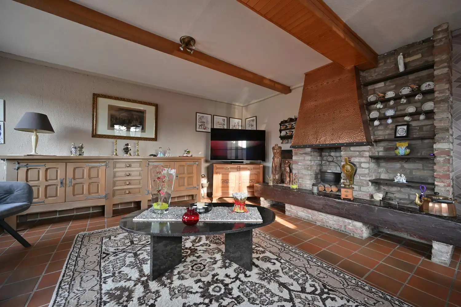 Charmante halfvrijstaande woning in het hart van Neerharen foto 7