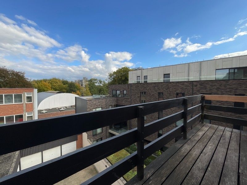 Gezellig duplexappartement in het centrum van Beveren met twee slaapkamers, terras en garage foto 14