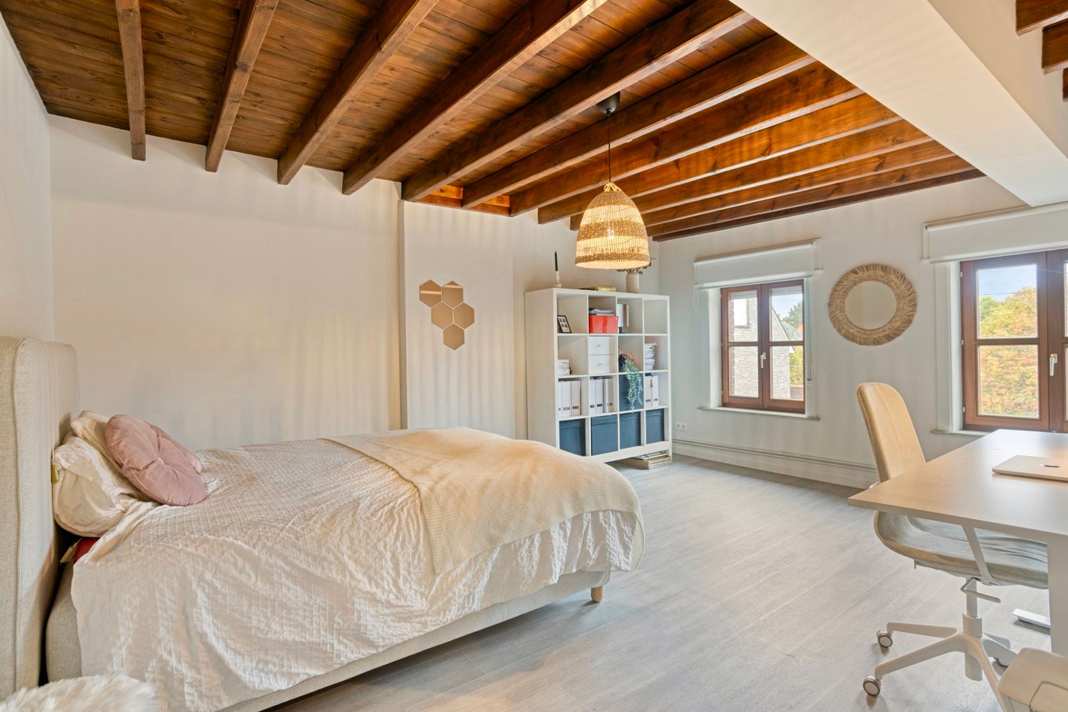 KARAKTERVOLLE DUBBELWOONST IN EEN DOODLOPENDE STRAAT foto 18