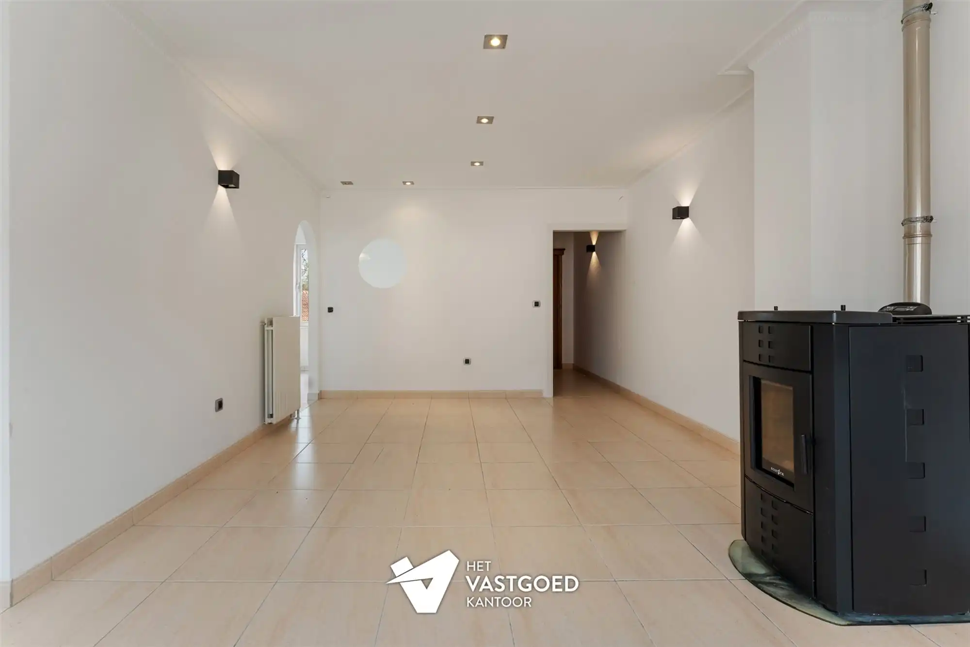 ZEER RUIM PAND (CA 550M2) MET APPARTEMENT 3 SLAAPKAMERS foto 10