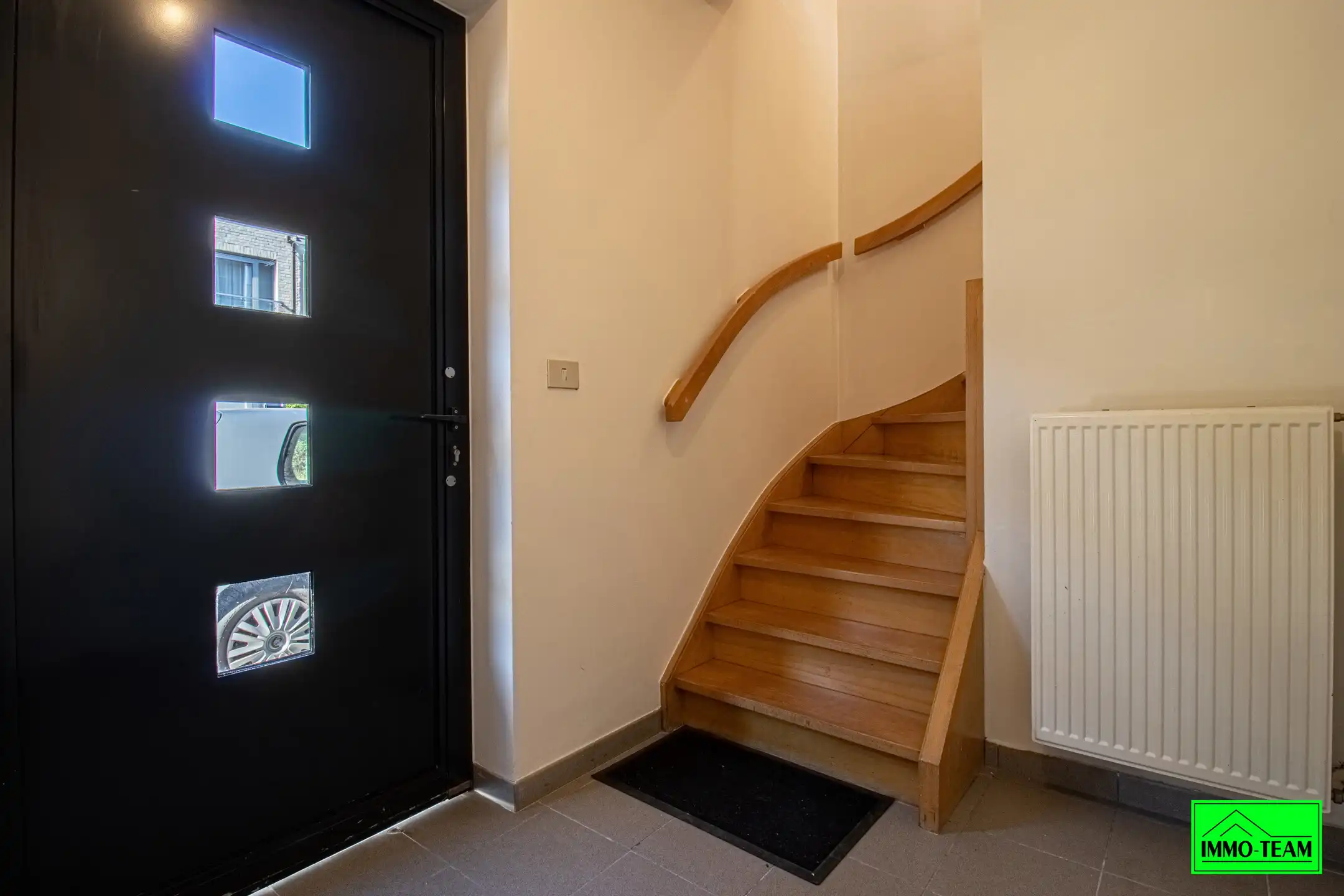 Ruim duplex-appartement met 3 slaapkamers foto 2