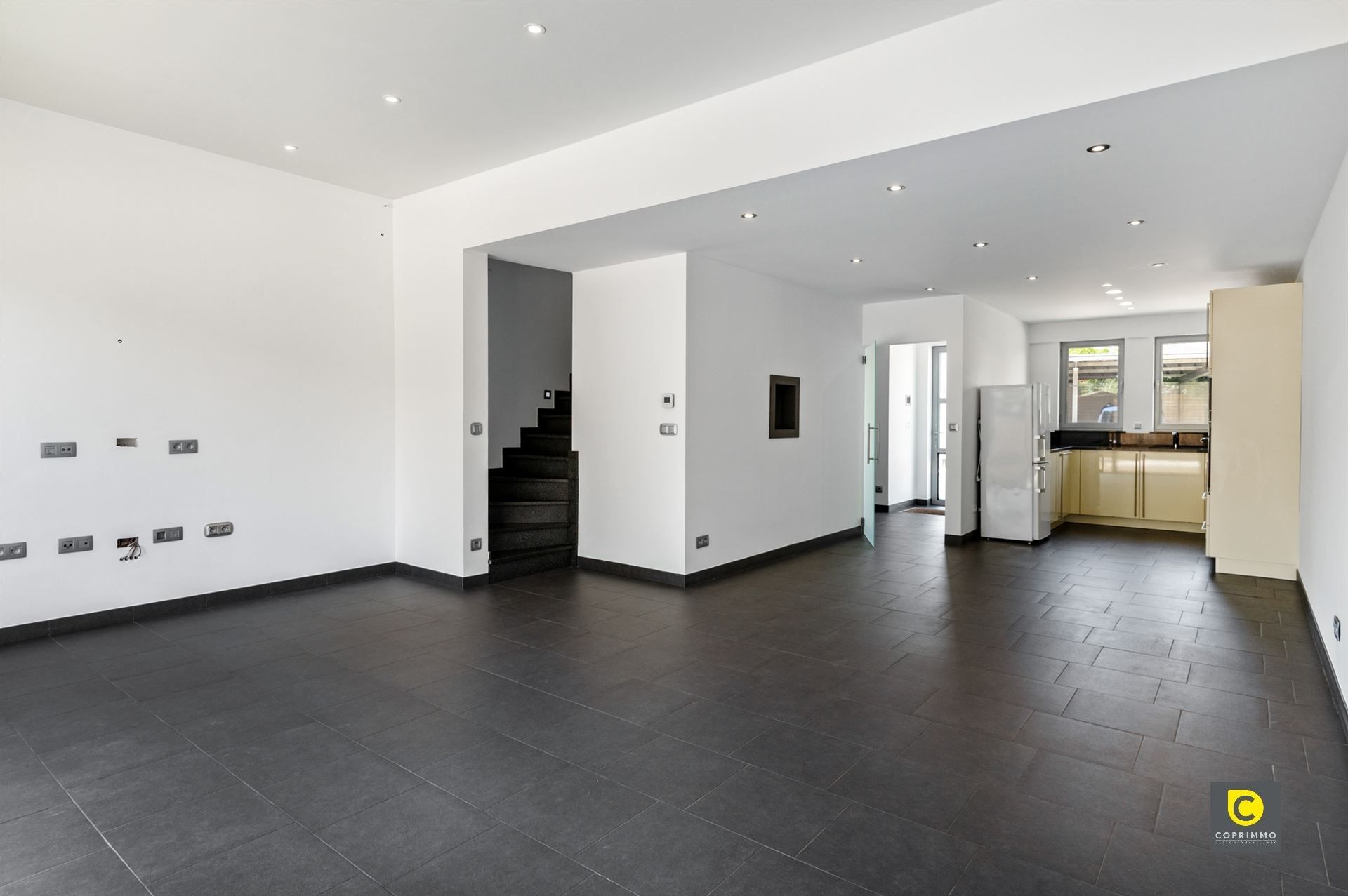 Recente instapklare woning op woonerf foto 5
