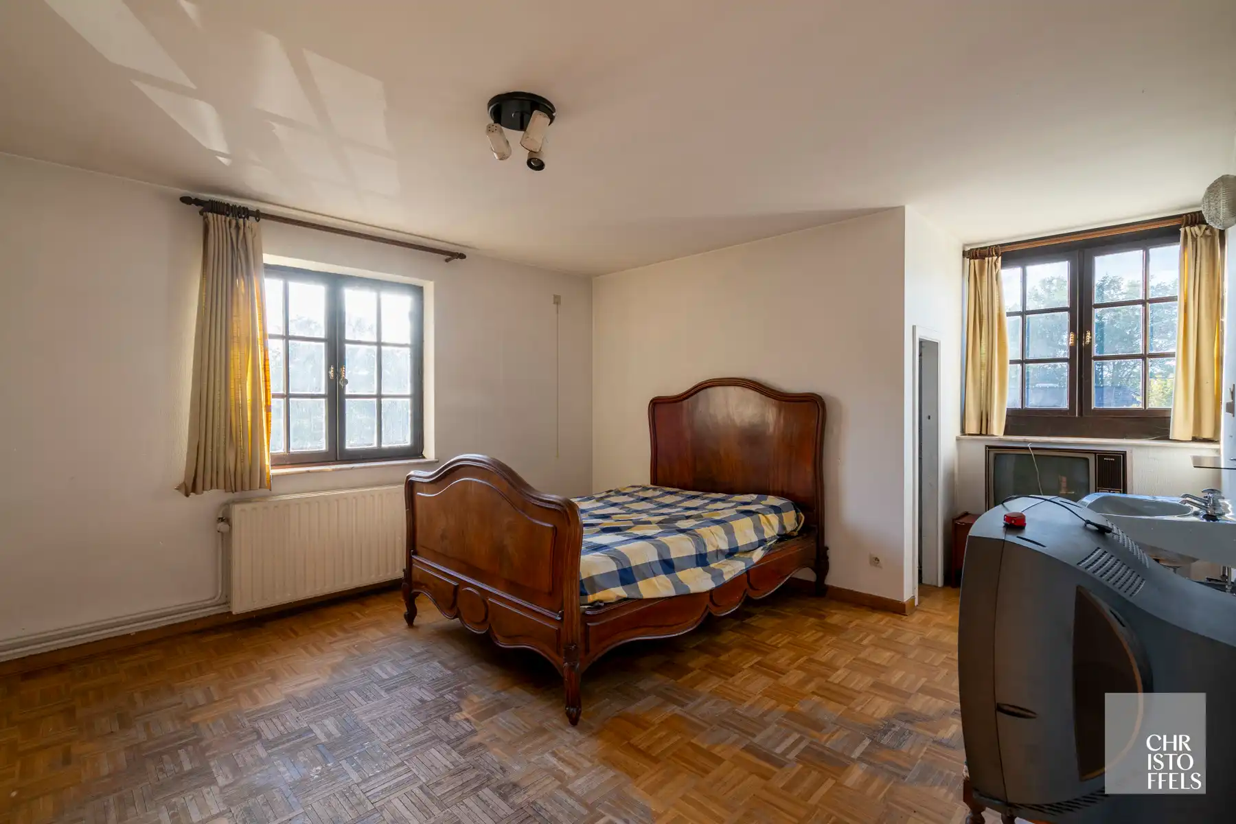 Te renoveren landhuis met bijgebouw van ca 70m² op perceel van 1.390 m²  foto 12