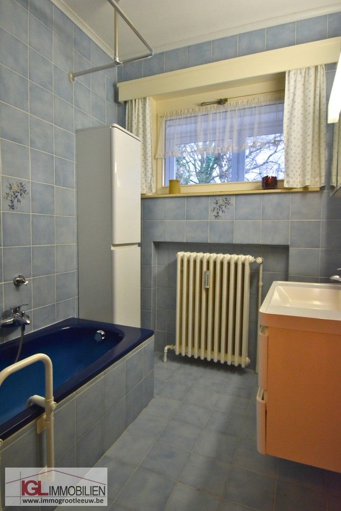 Ruim en rustig gelegen appartement met 2 slaapkamers, terras en garage te huur in Dilbeek foto 13